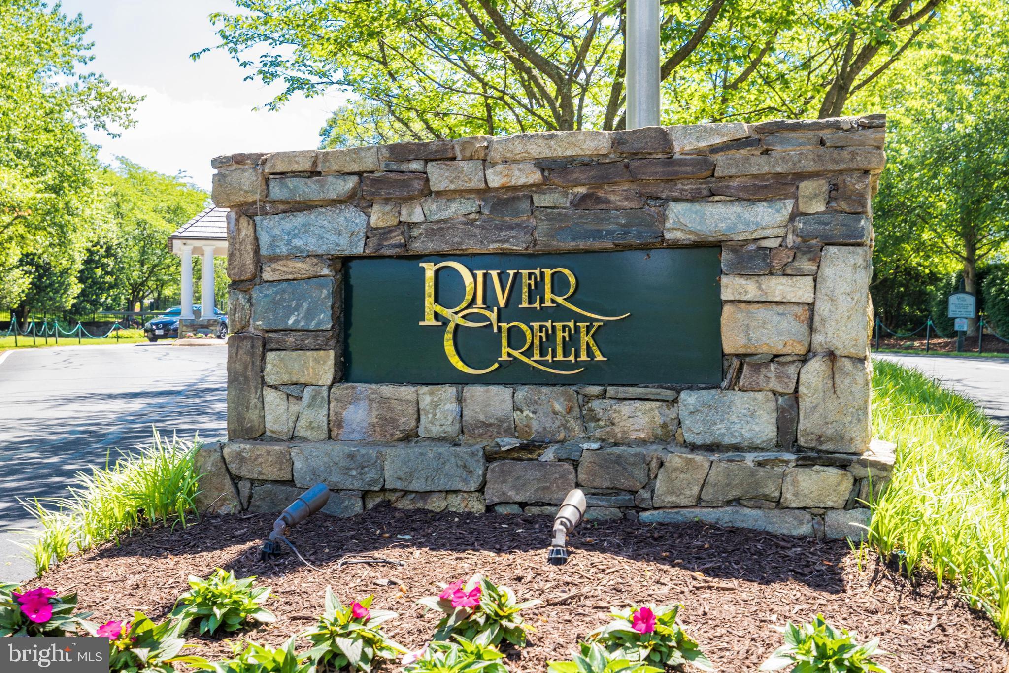 RIVER CREEK - Residential