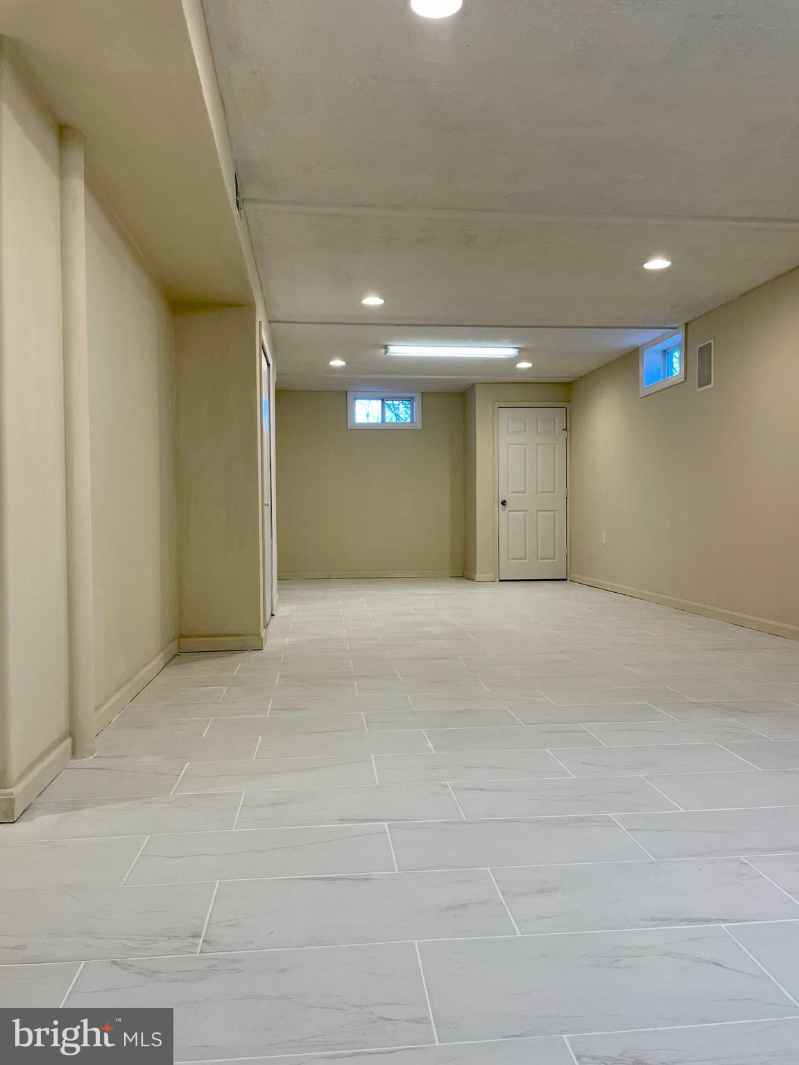 GAITHERSBURG OUTSIDE - Residential