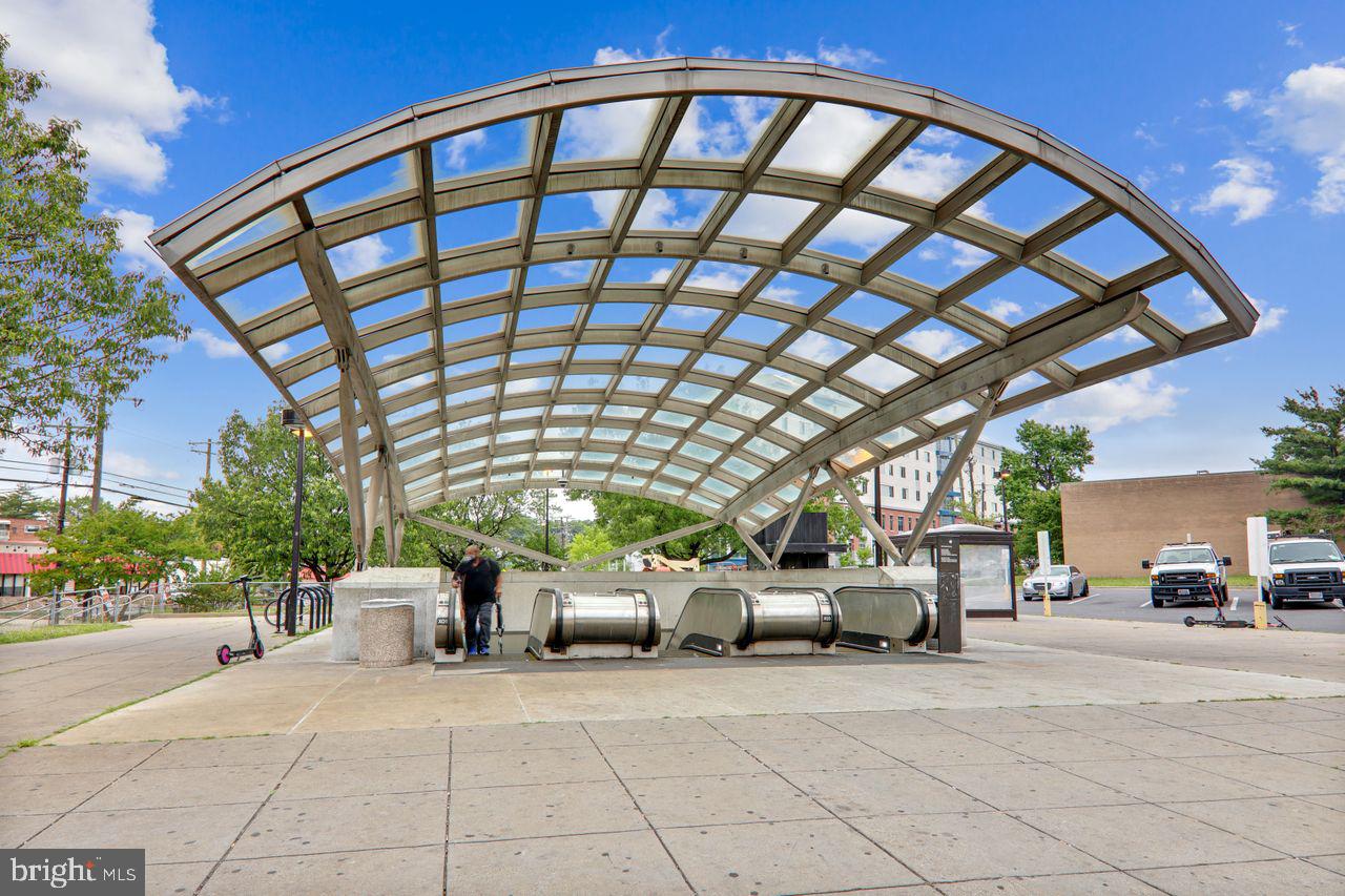 DEANWOOD - Residential