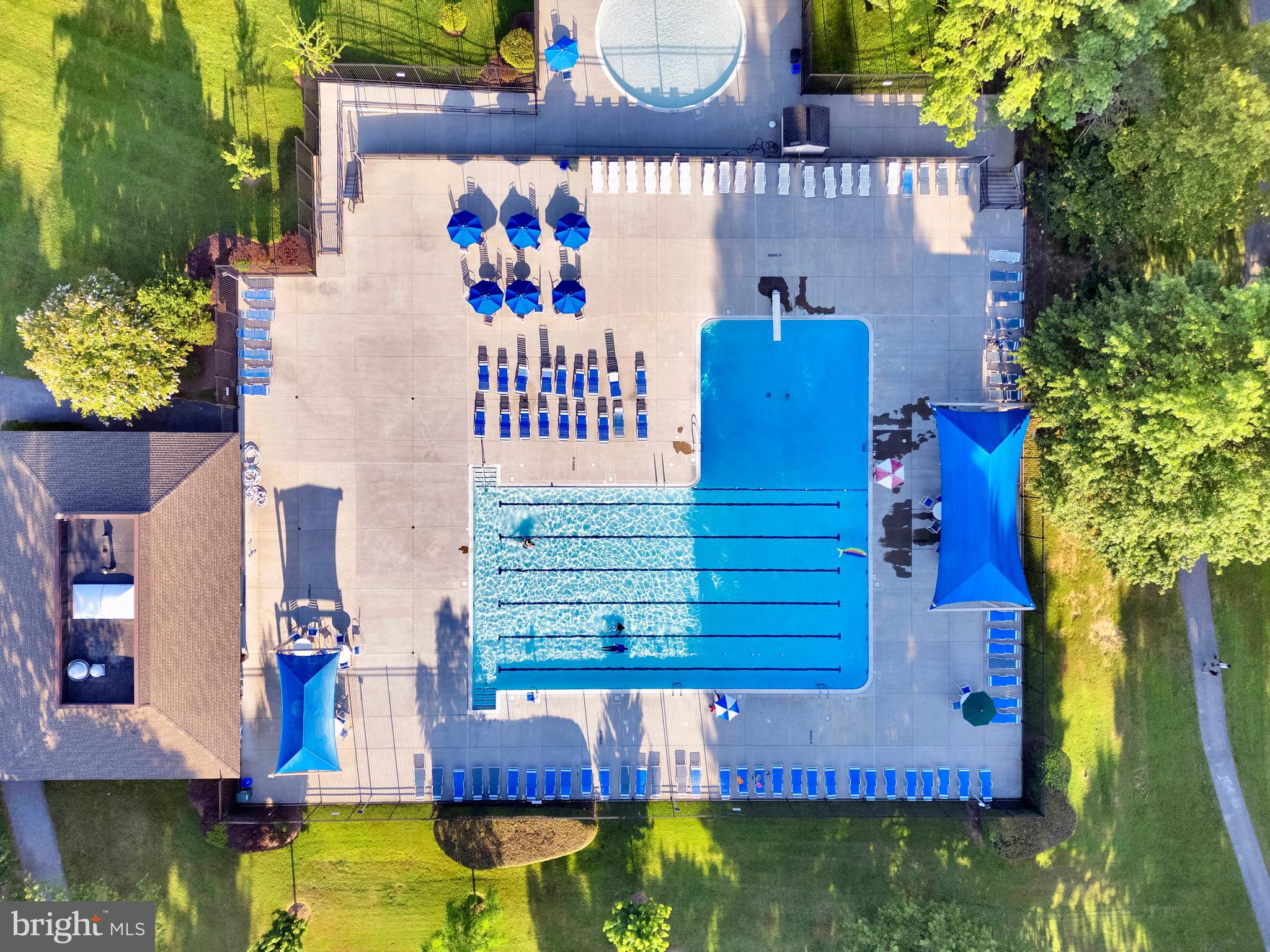 SILVER SPRING CNTRY CLUB - Residential