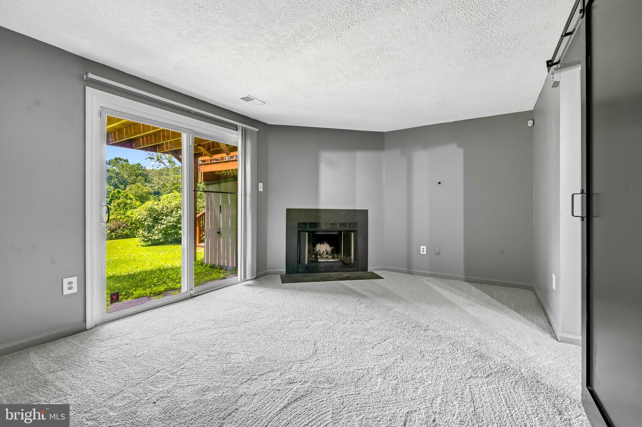 SILVER SPRING CNTRY CLUB - Residential