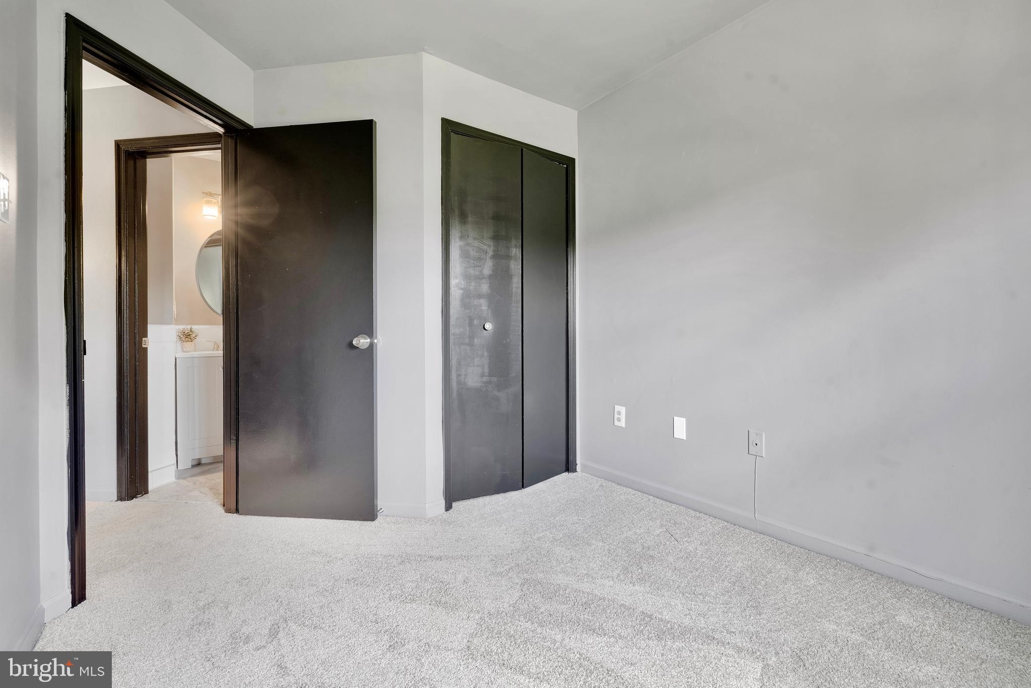 SILVER SPRING CNTRY CLUB - Residential