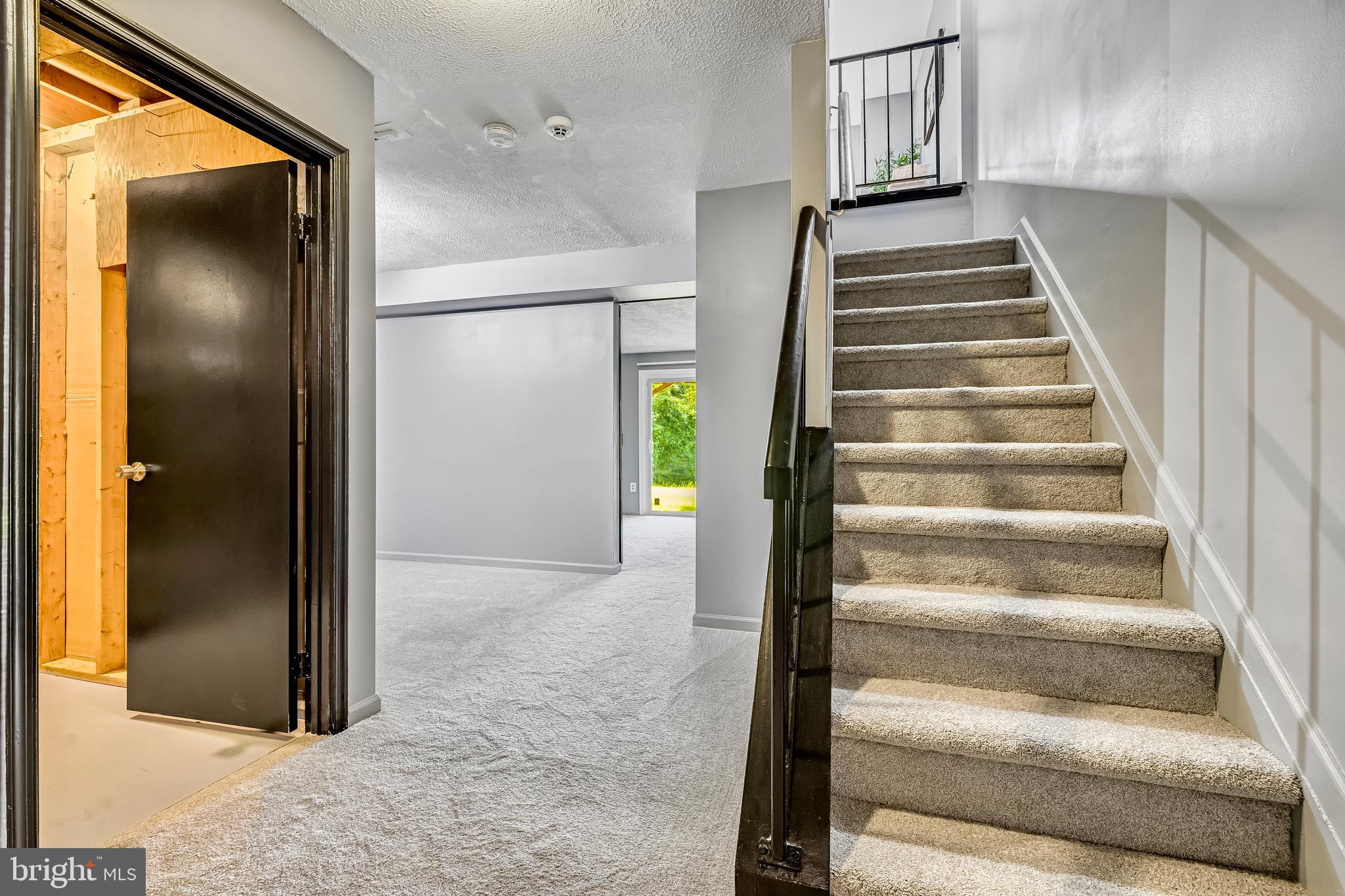 SILVER SPRING CNTRY CLUB - Residential