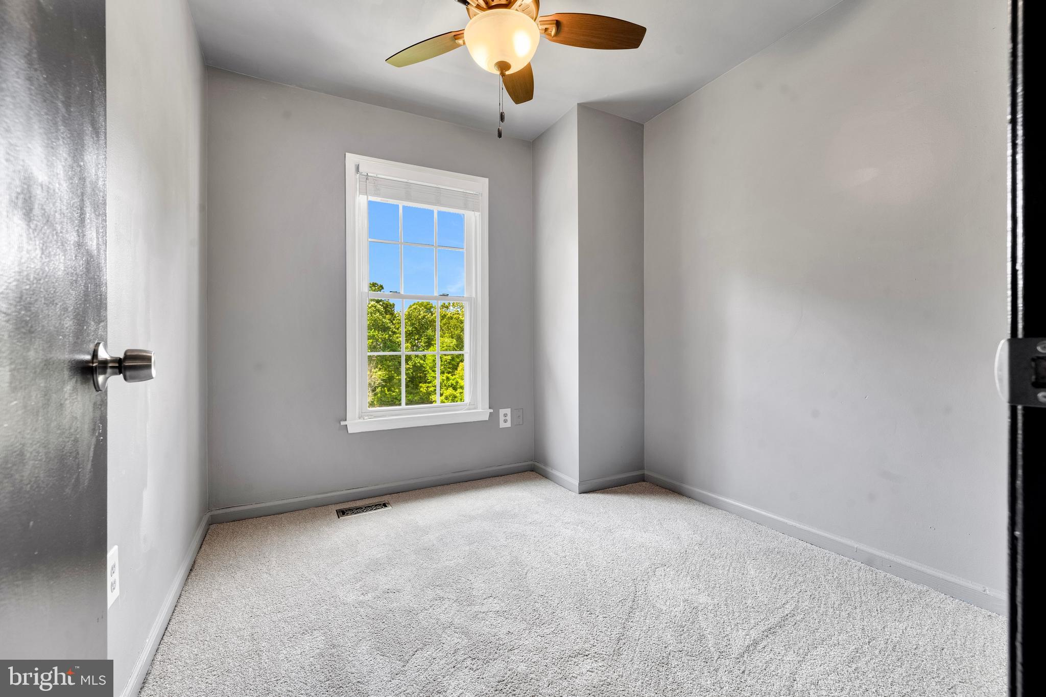 SILVER SPRING CNTRY CLUB - Residential