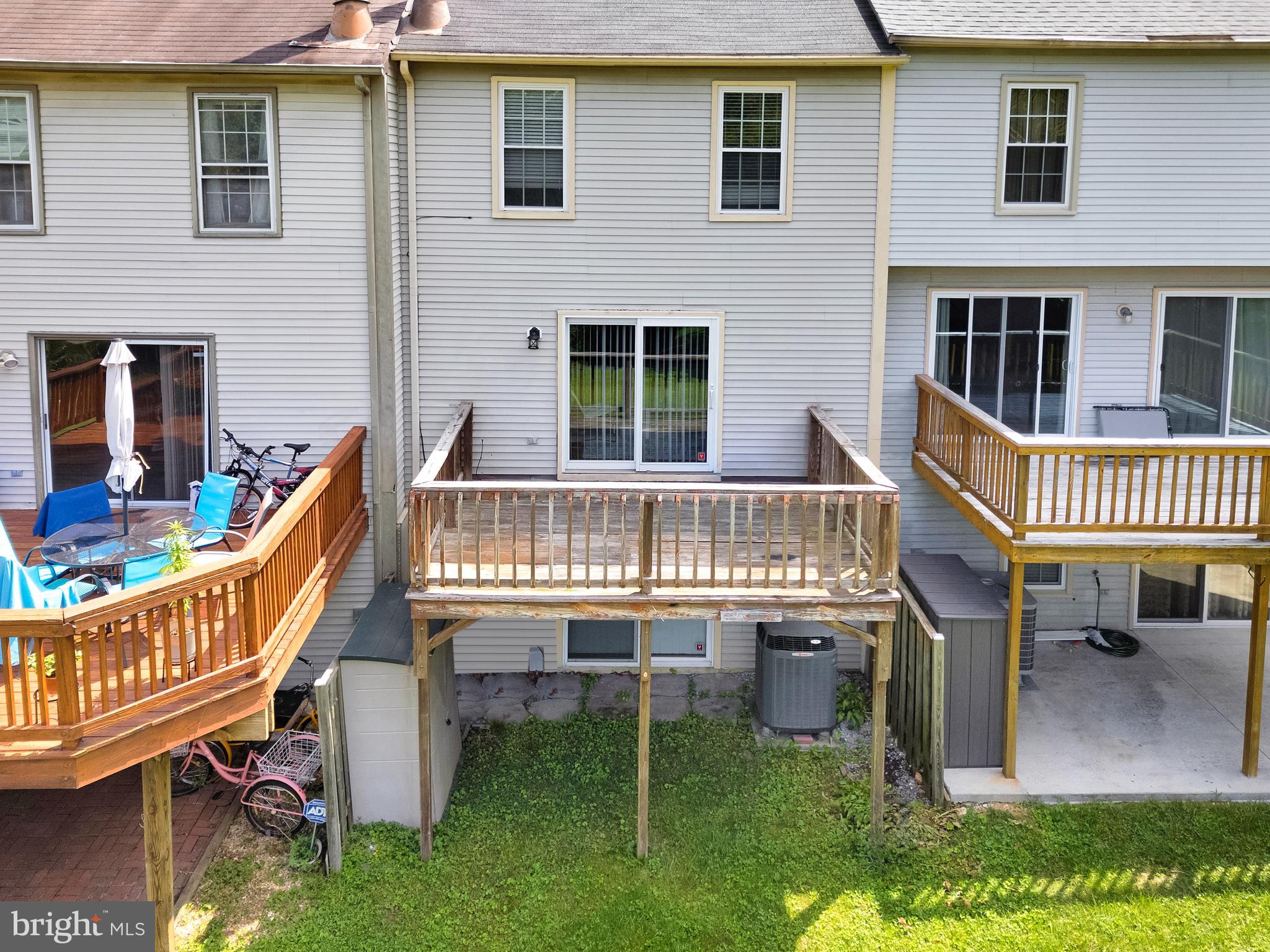 SILVER SPRING CNTRY CLUB - Residential