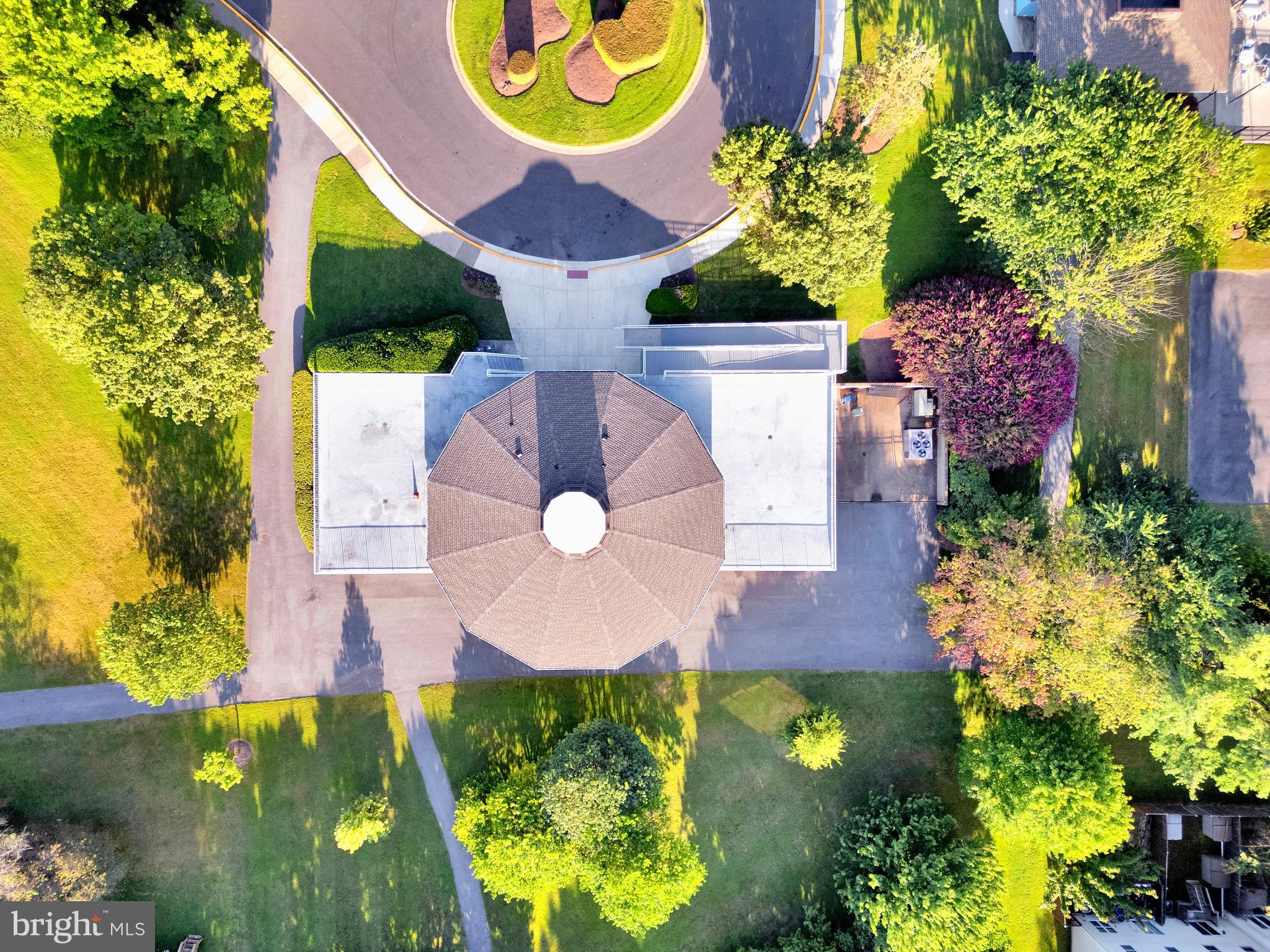 SILVER SPRING CNTRY CLUB - Residential