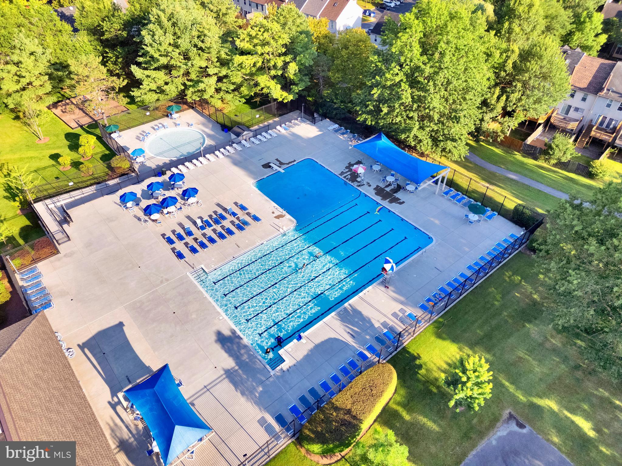 SILVER SPRING CNTRY CLUB - Residential