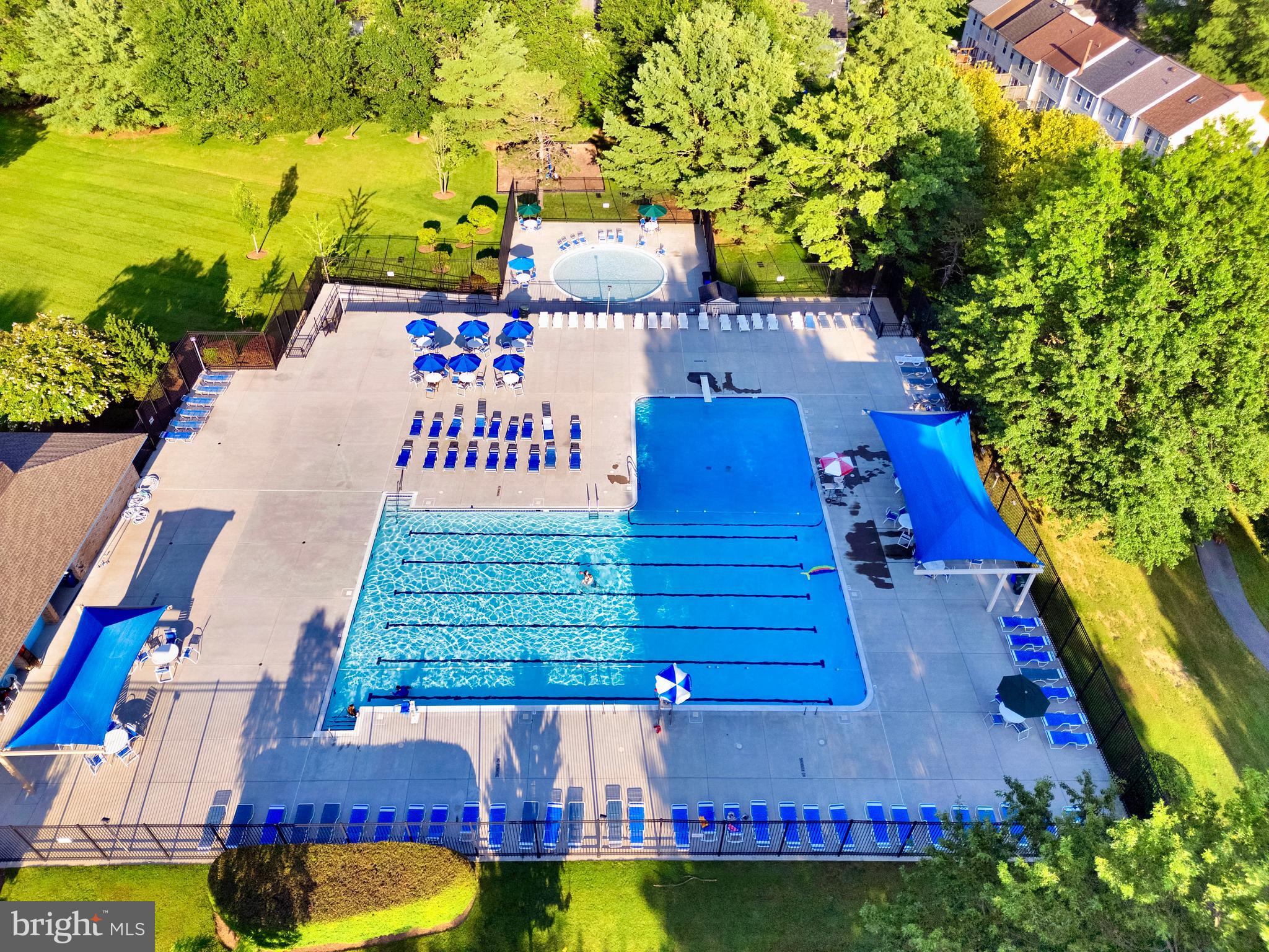 SILVER SPRING CNTRY CLUB - Residential