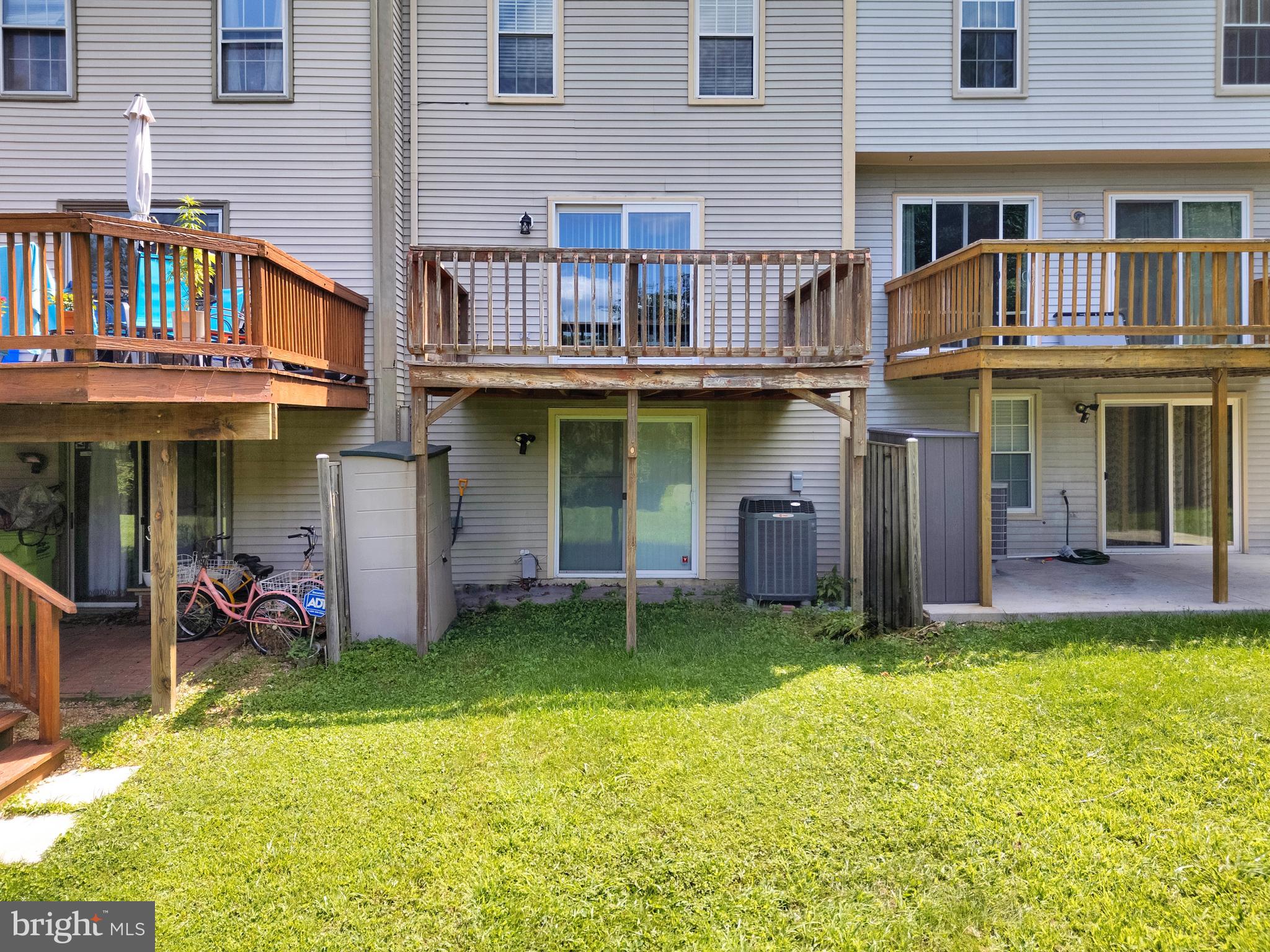 SILVER SPRING CNTRY CLUB - Residential