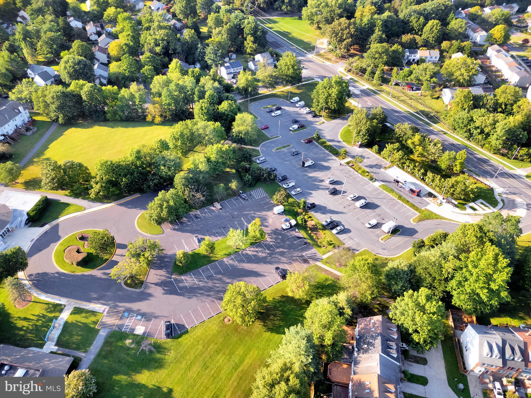 SILVER SPRING CNTRY CLUB - Residential