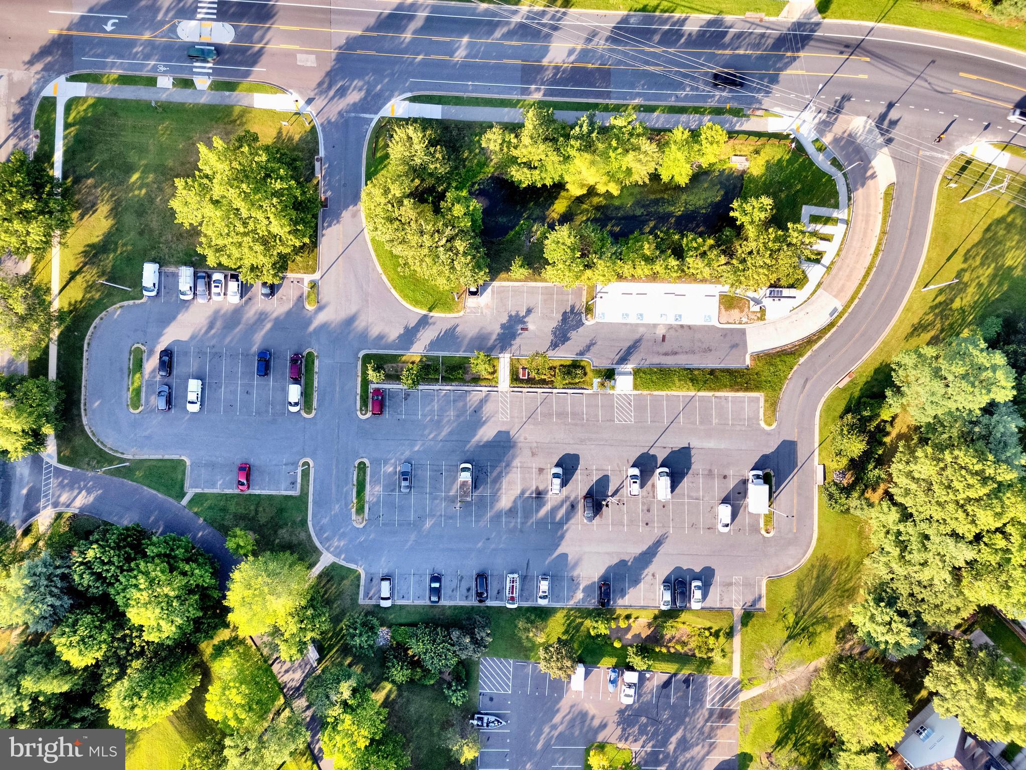 SILVER SPRING CNTRY CLUB - Residential