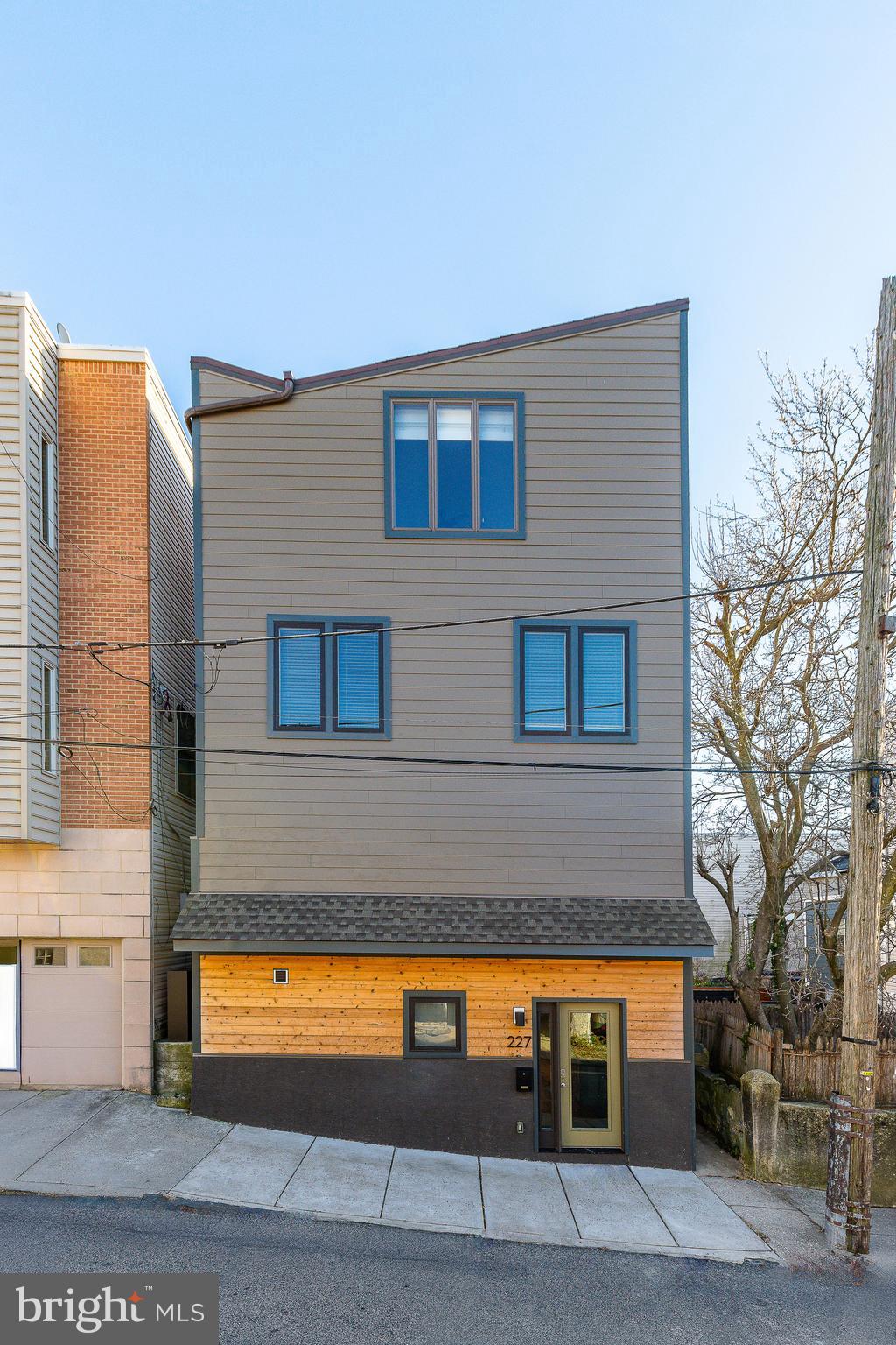 MANAYUNK - Residential