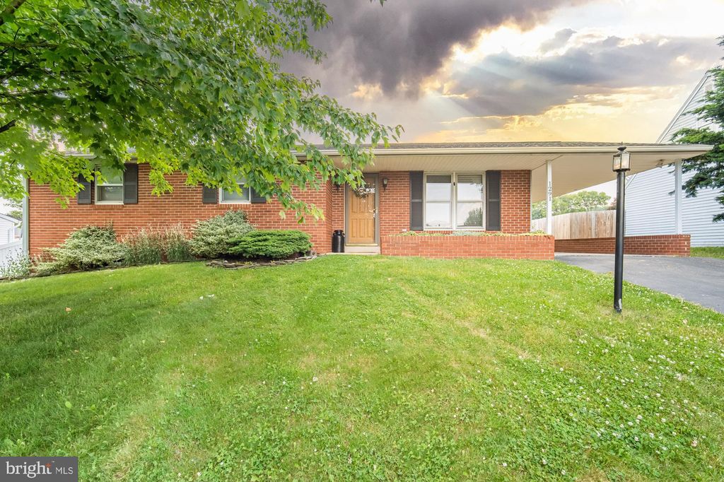 Photo of 1291 STAMAN LN, COLUMBIA, PA 17512 (MLS # PALA2035860)