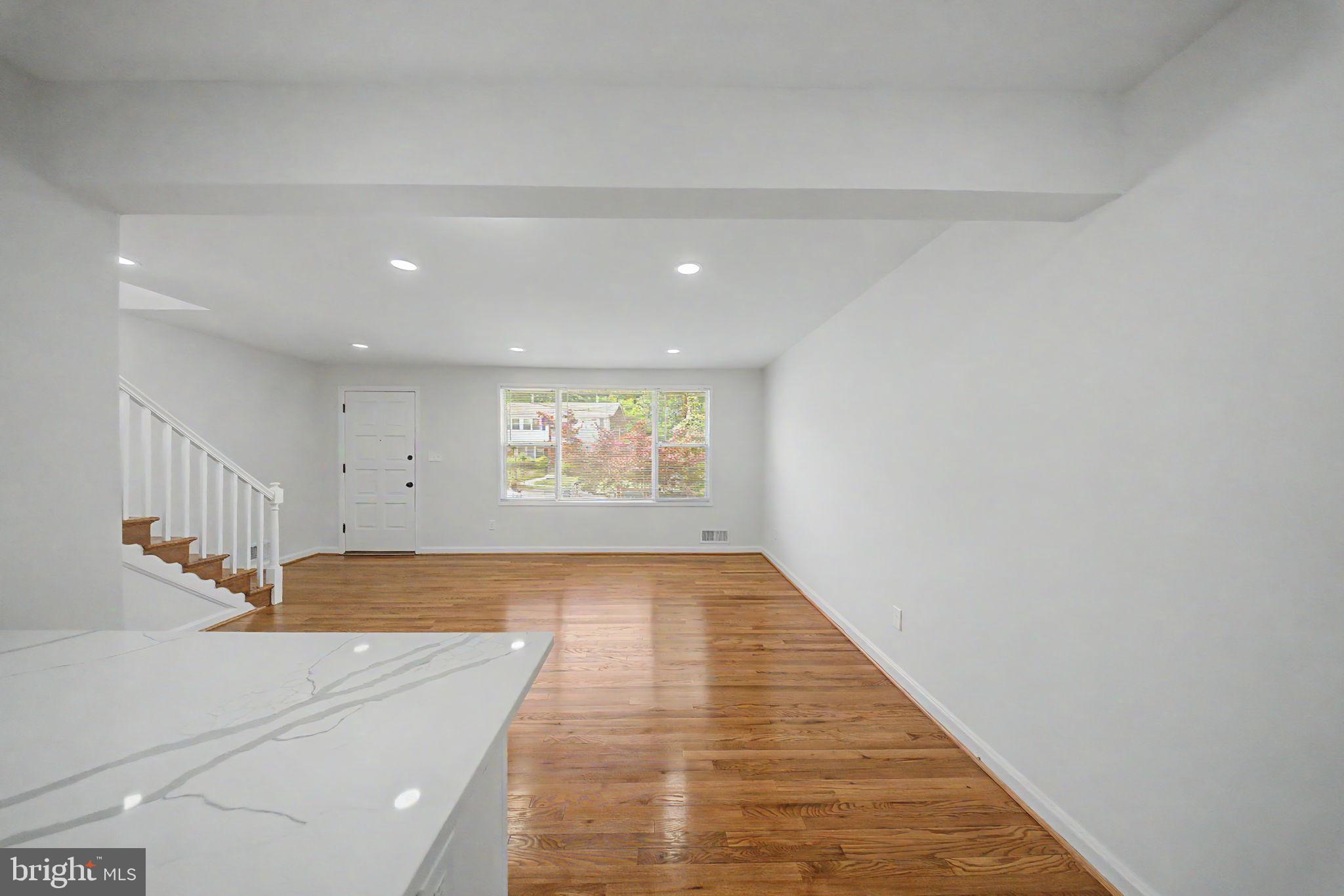 TEMPLE HILLS - Residential