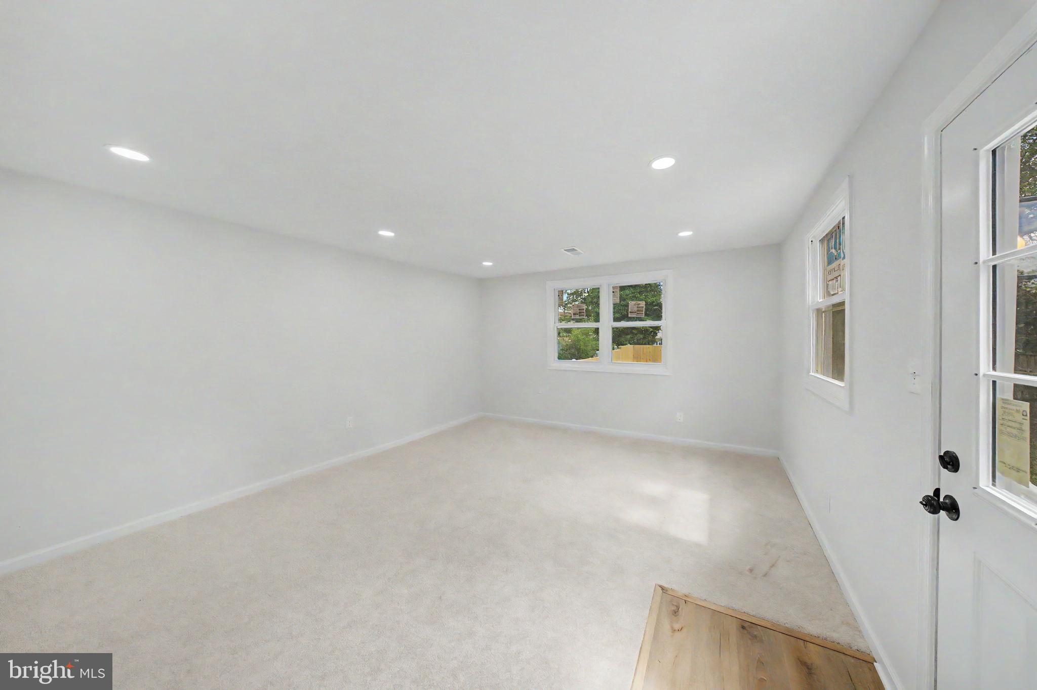 TEMPLE HILLS - Residential