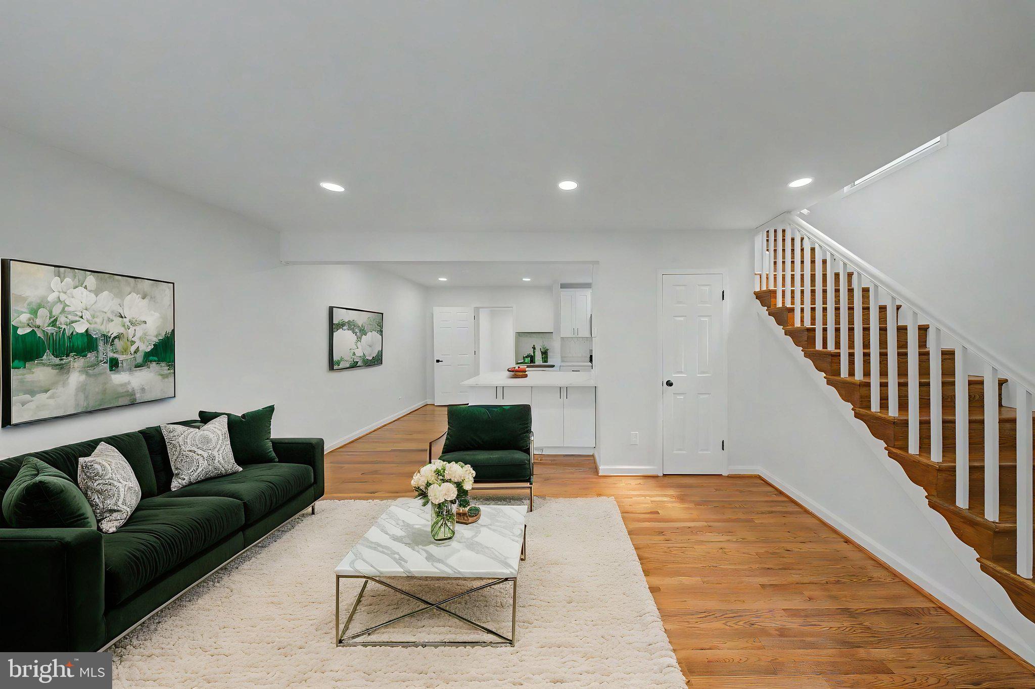 TEMPLE HILLS - Residential
