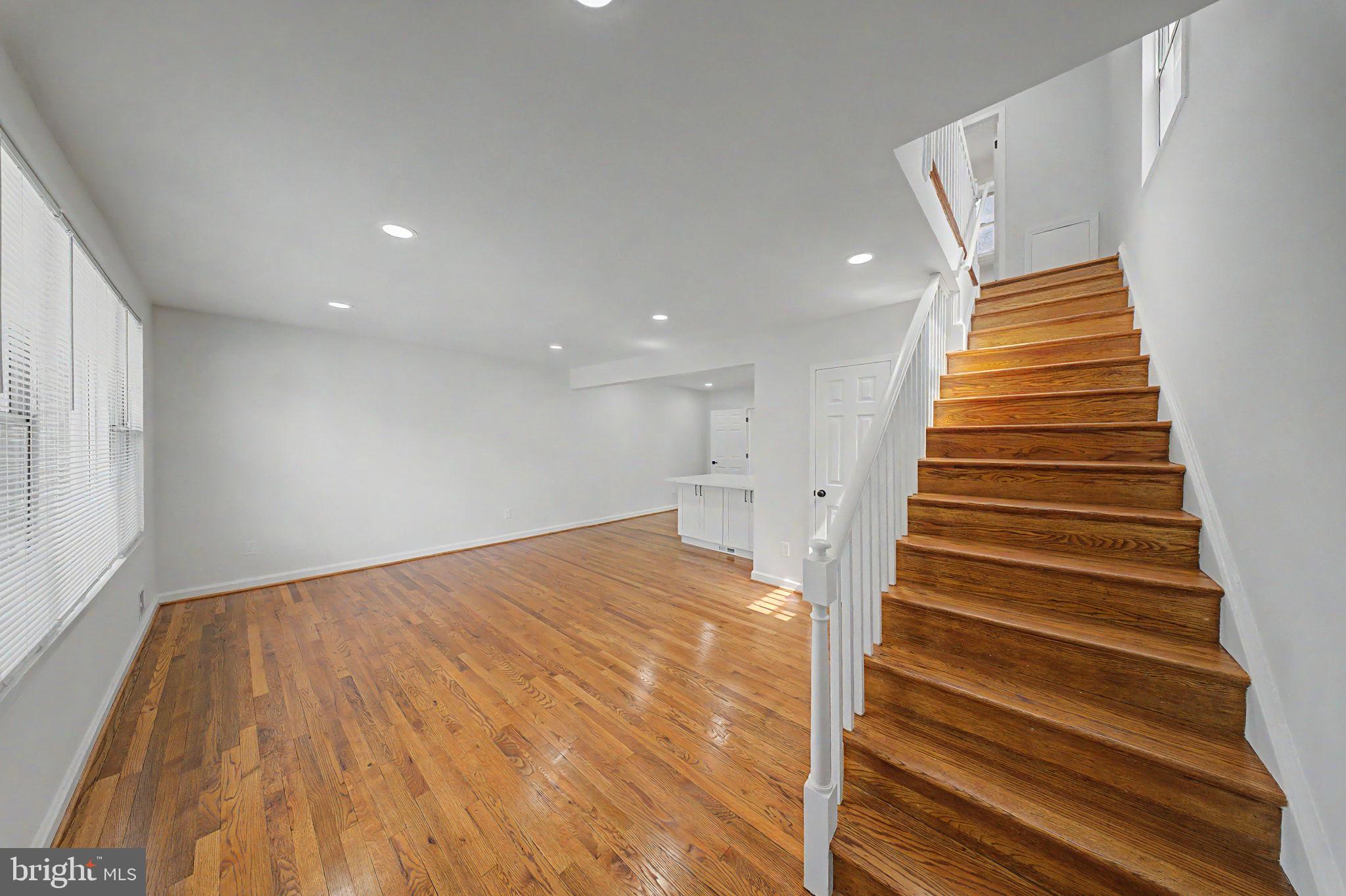 TEMPLE HILLS - Residential
