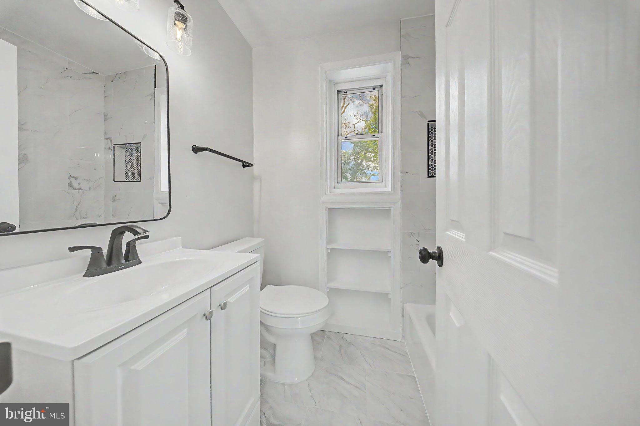 TEMPLE HILLS - Residential