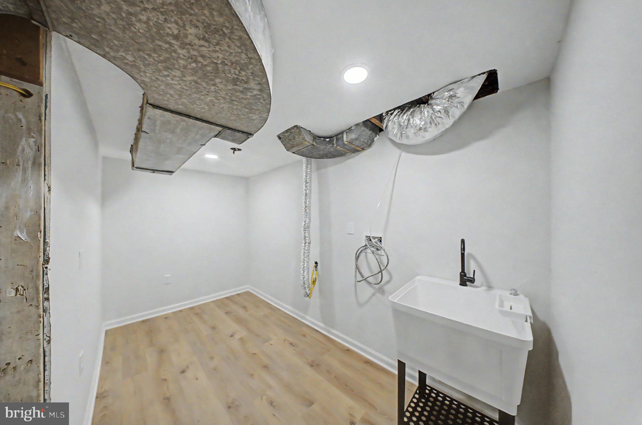 TEMPLE HILLS - Residential