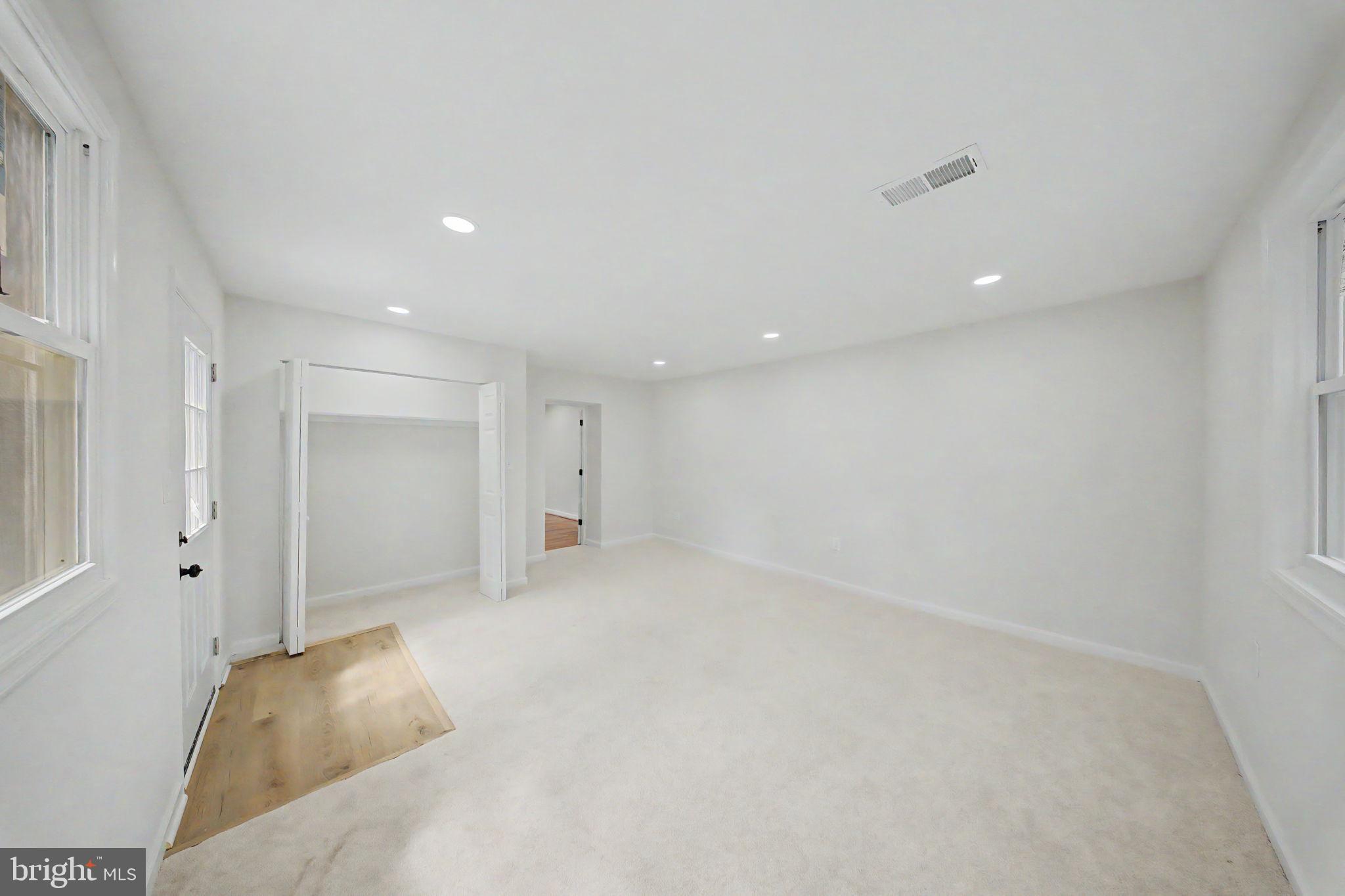 TEMPLE HILLS - Residential
