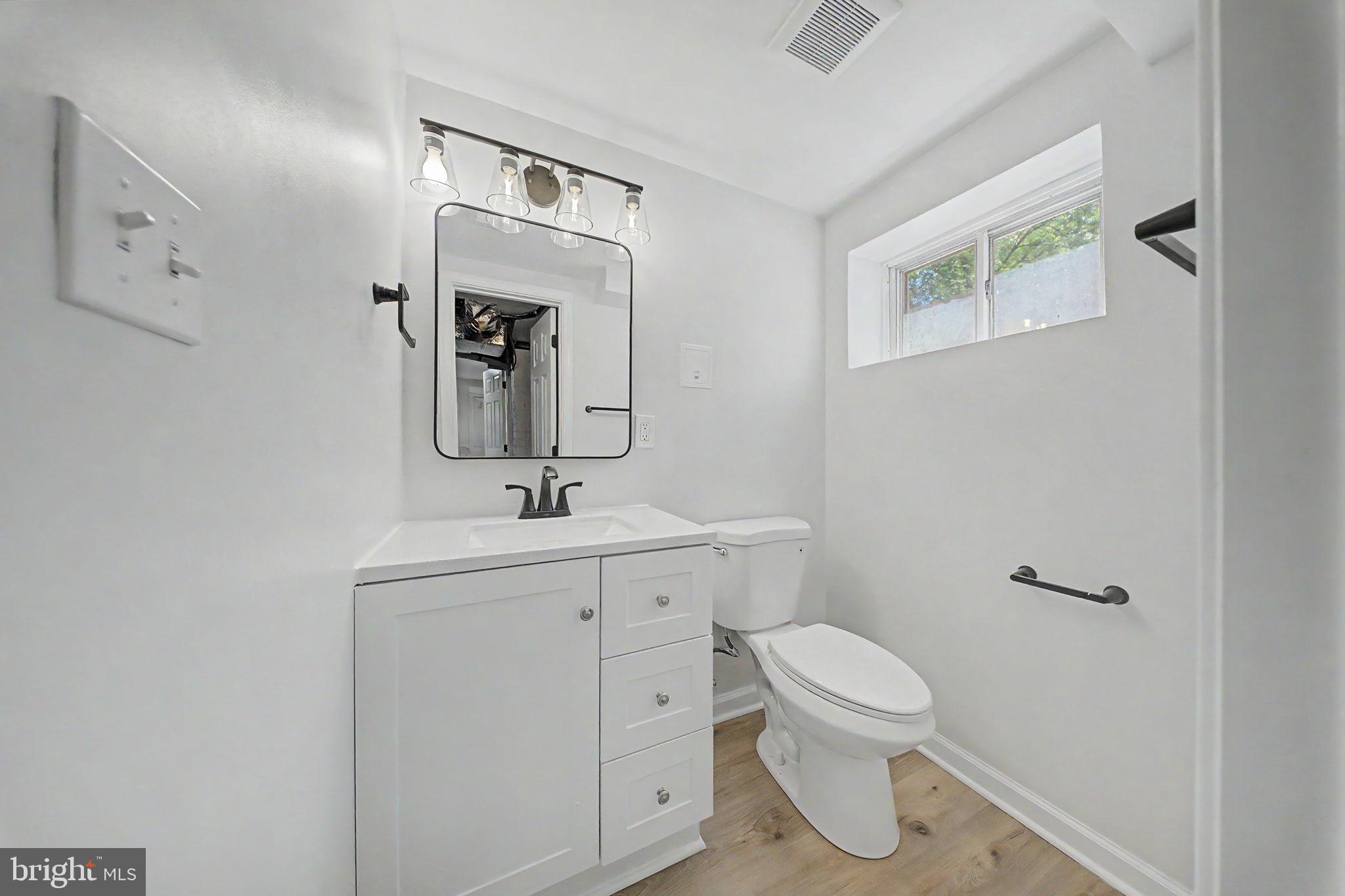 TEMPLE HILLS - Residential