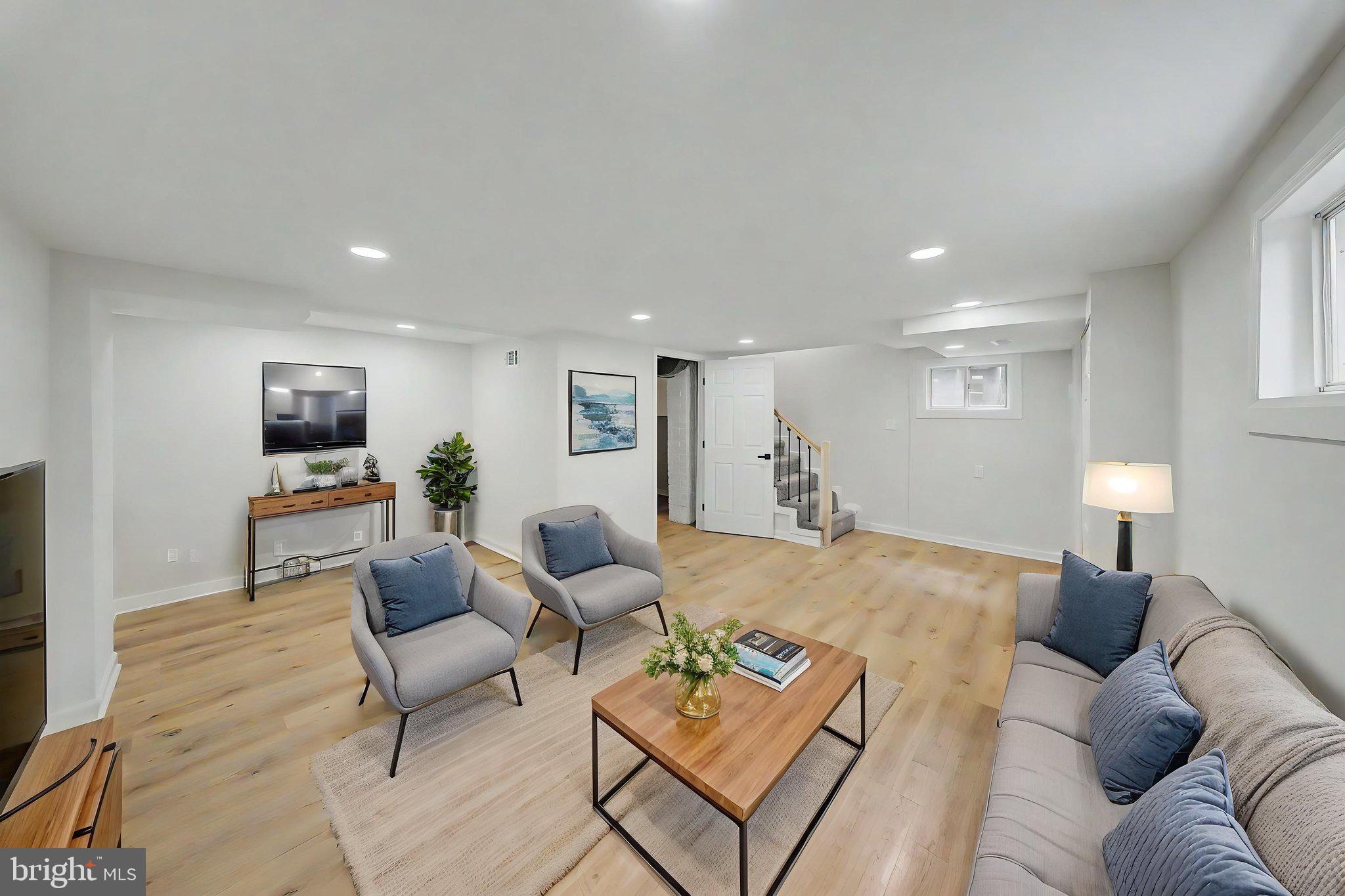 TEMPLE HILLS - Residential
