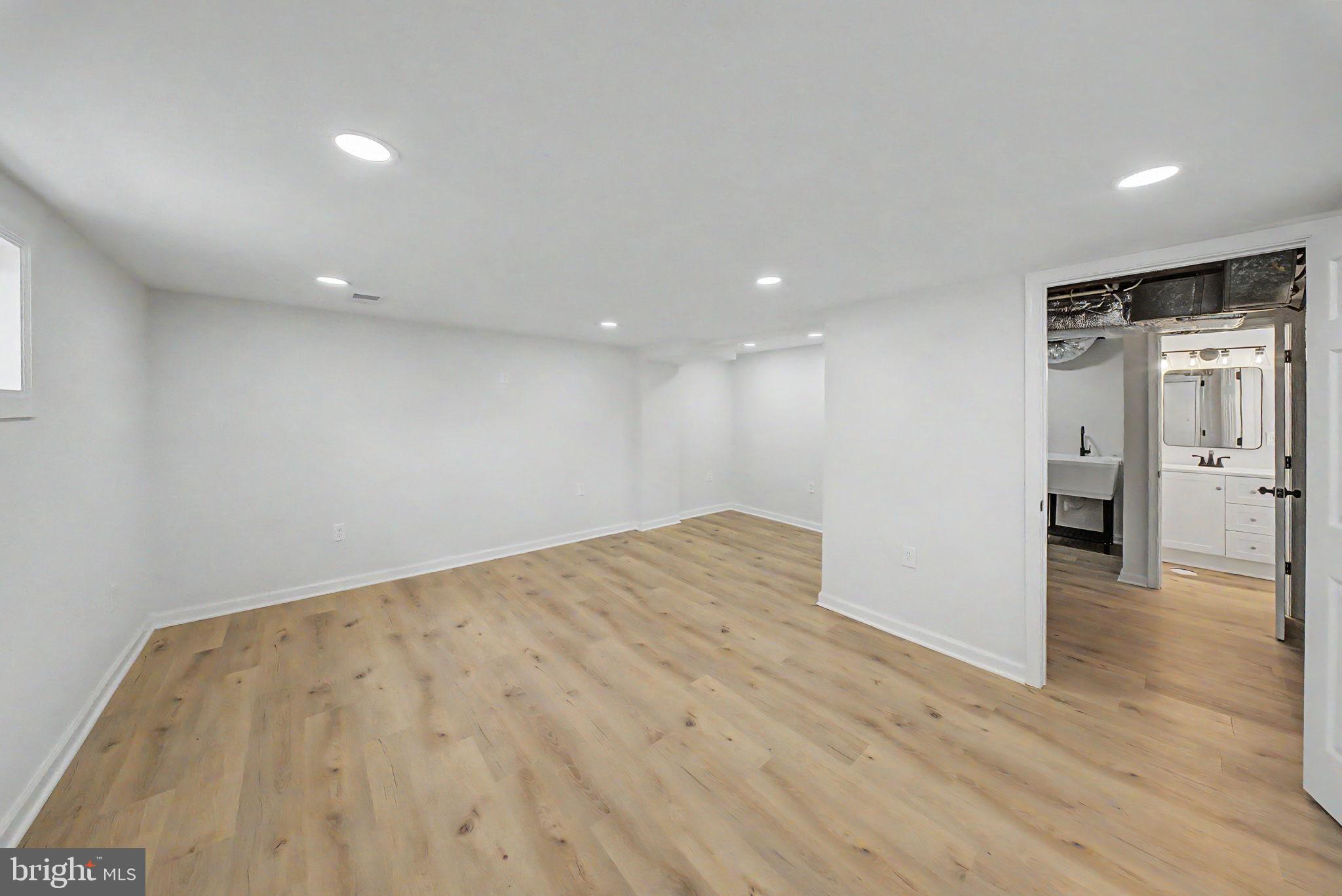 TEMPLE HILLS - Residential