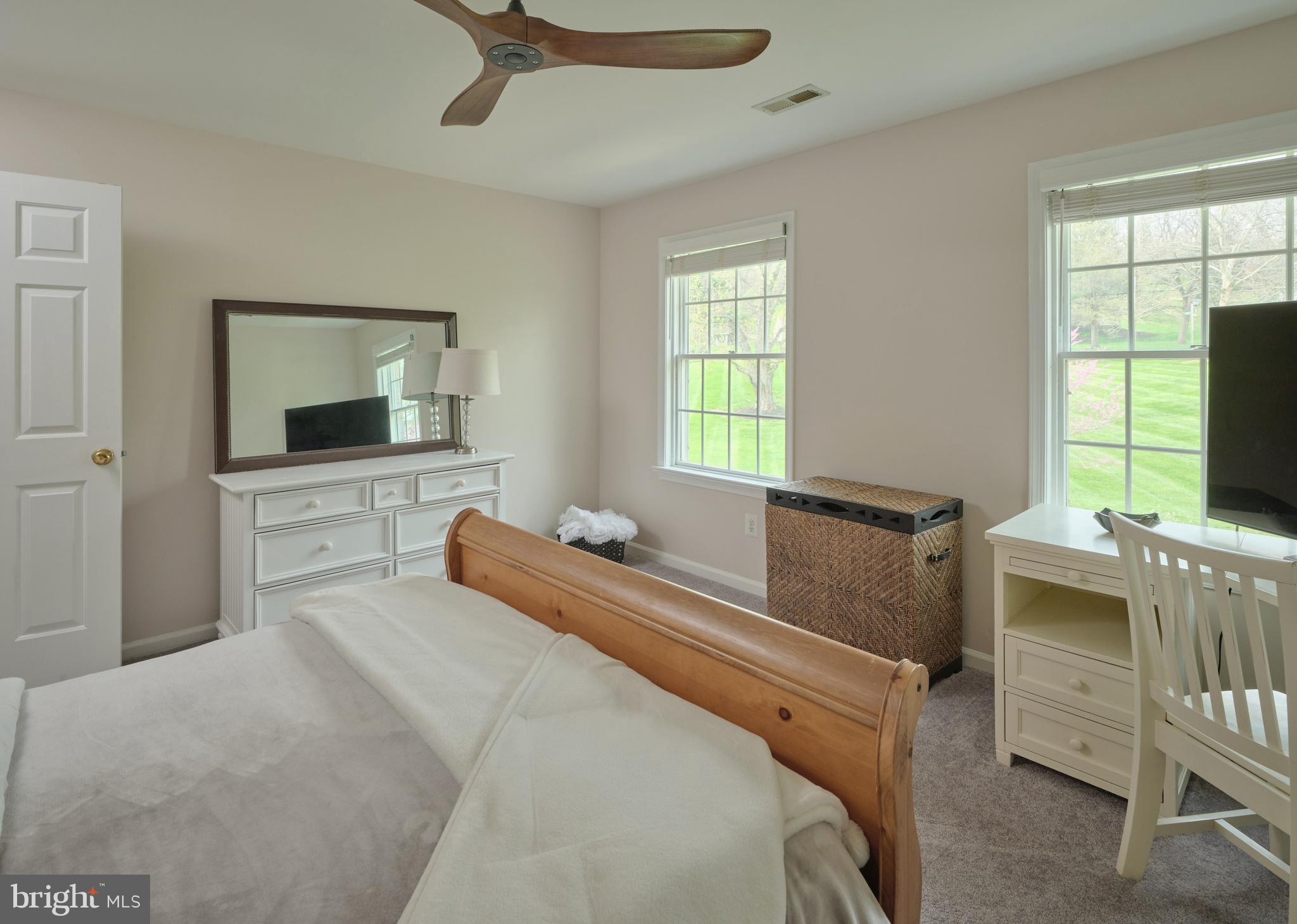 RIDGEVIEW FARMS - Residential