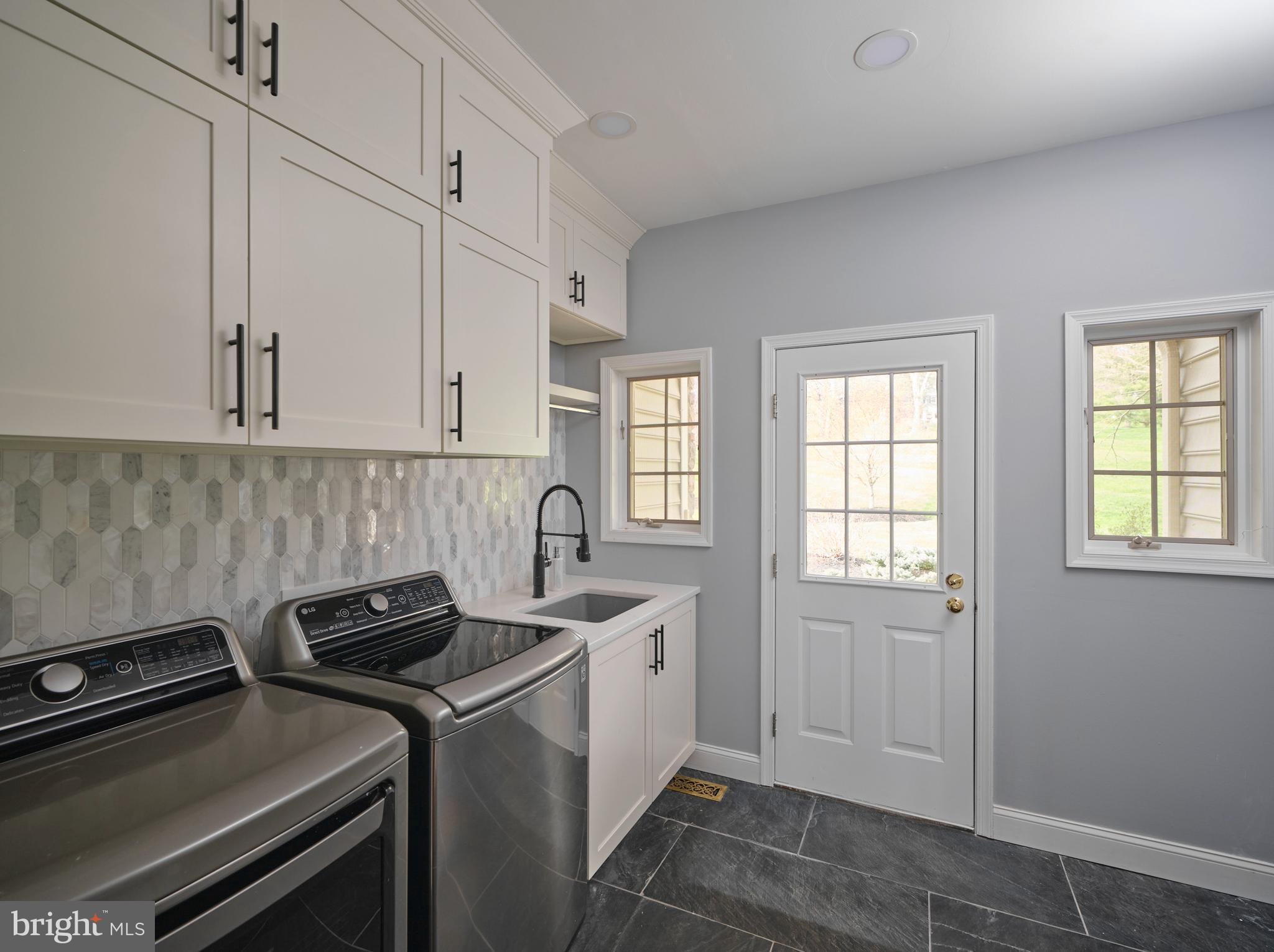 RIDGEVIEW FARMS - Residential