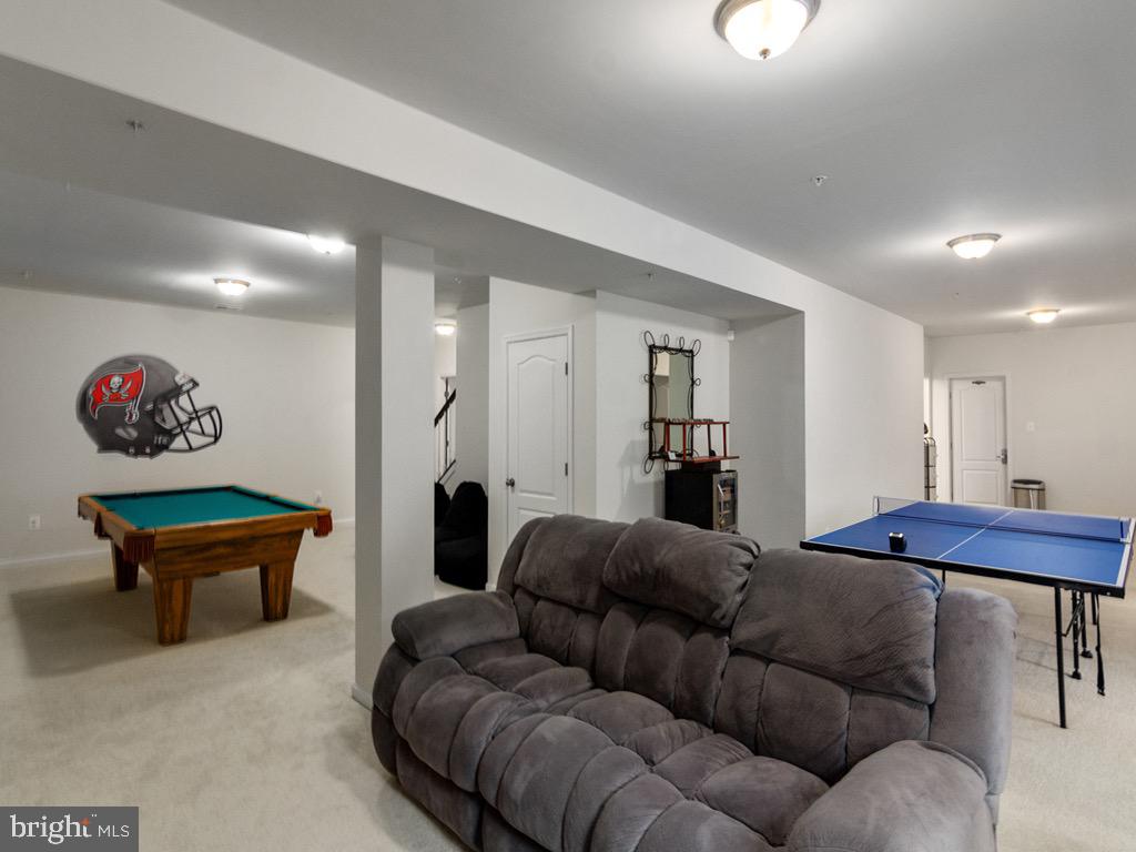 WALLACE LANDING - Residential