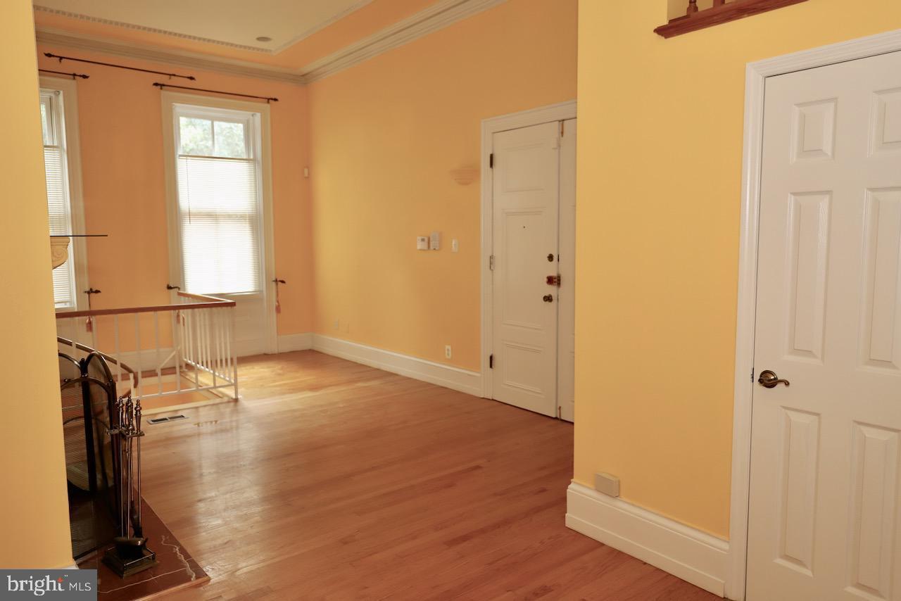 SPRING GARDEN - Residential Lease