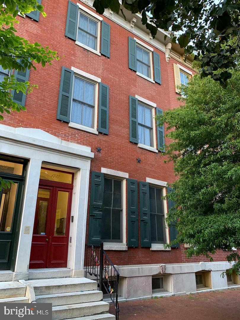 SPRING GARDEN - Residential Lease