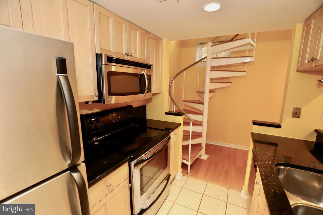 SPRING GARDEN - Residential Lease