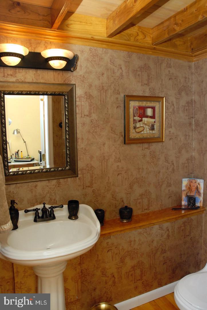 SPRING GARDEN - Residential Lease