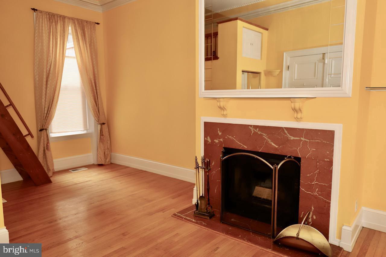 SPRING GARDEN - Residential Lease