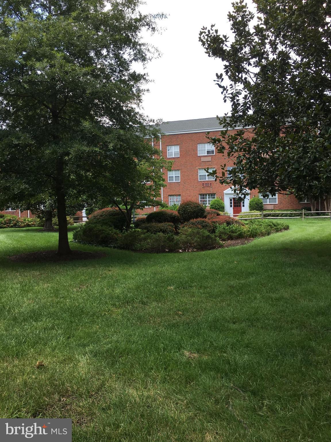 POTOWMACK CROSSING - Residential Lease