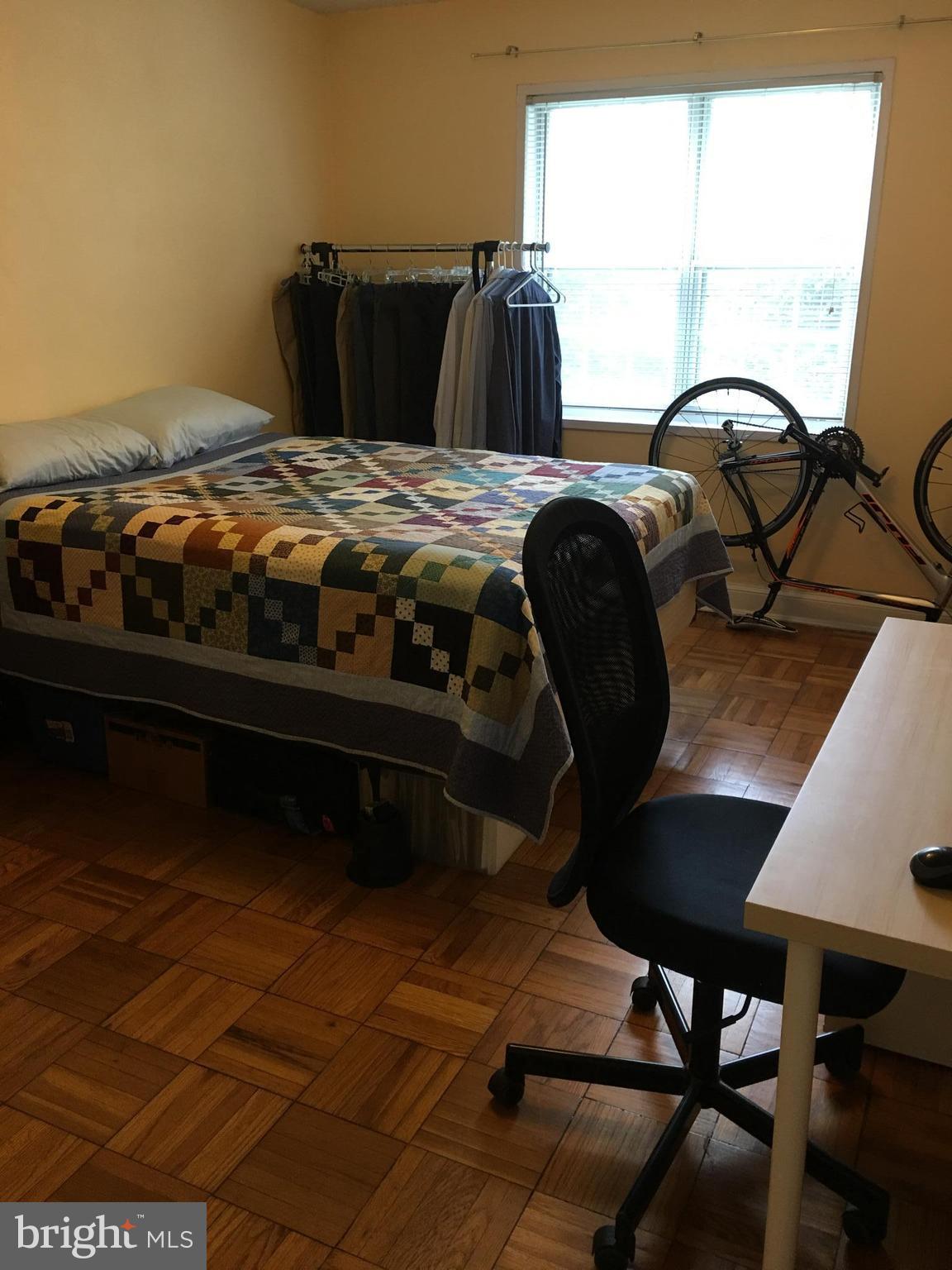 POTOWMACK CROSSING - Residential Lease