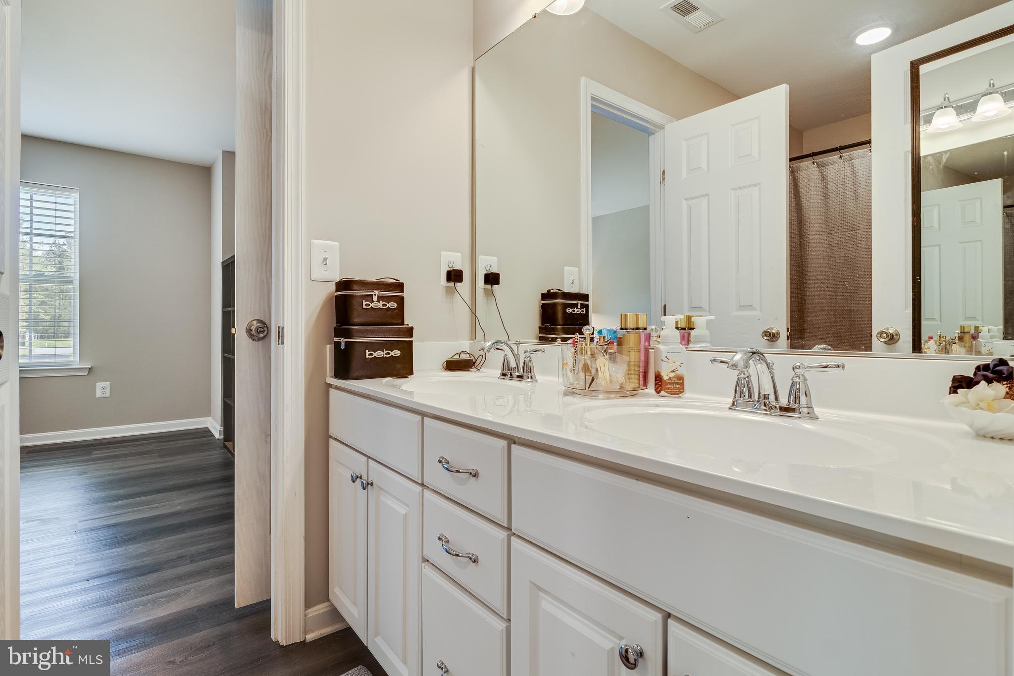 OLIVERS CROSSING - Residential