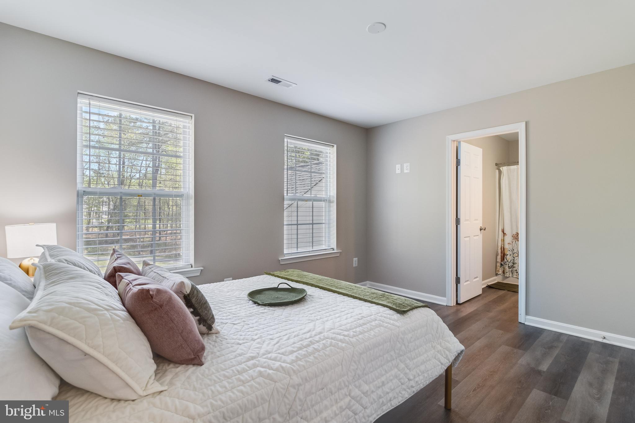 OLIVERS CROSSING - Residential