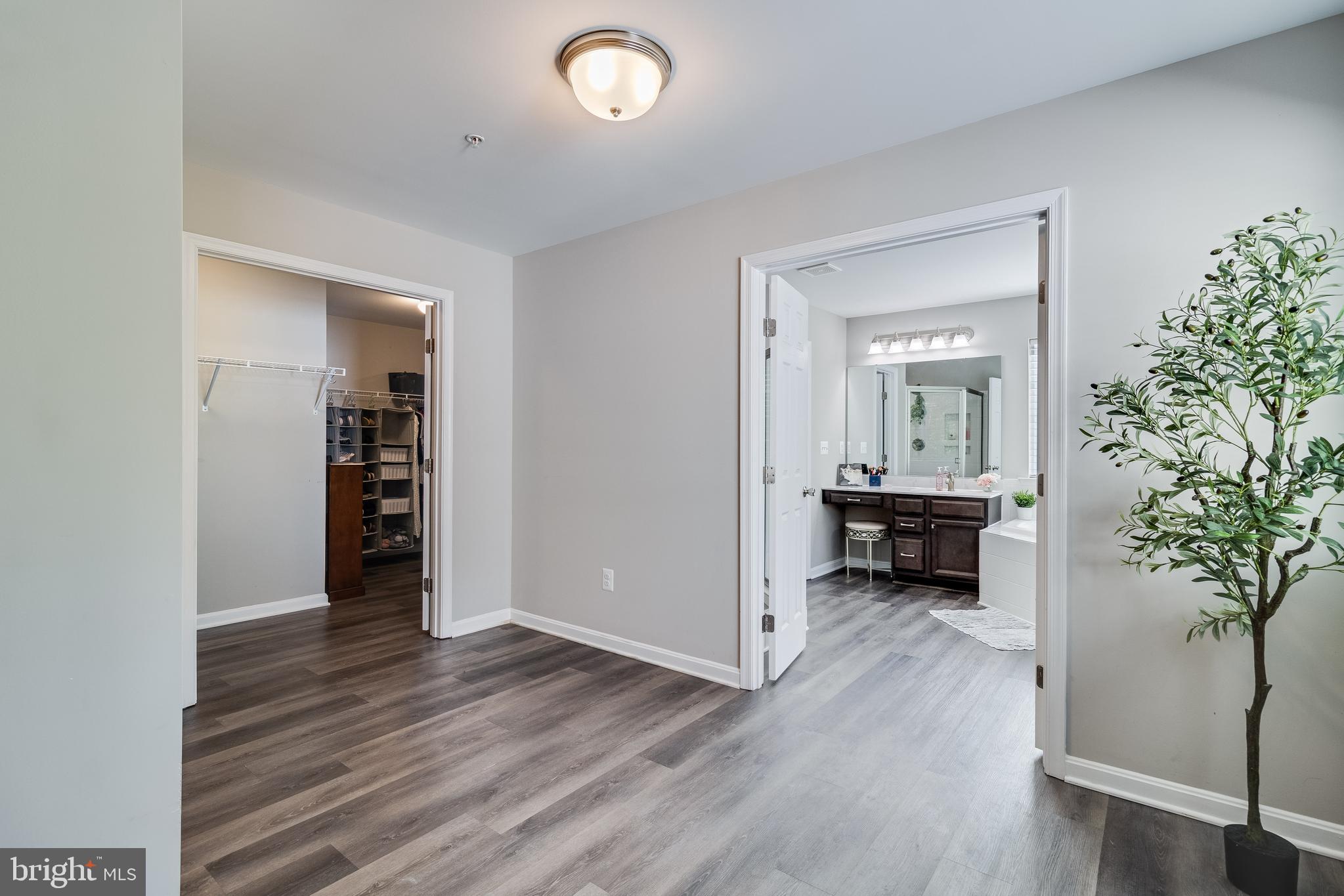 OLIVERS CROSSING - Residential