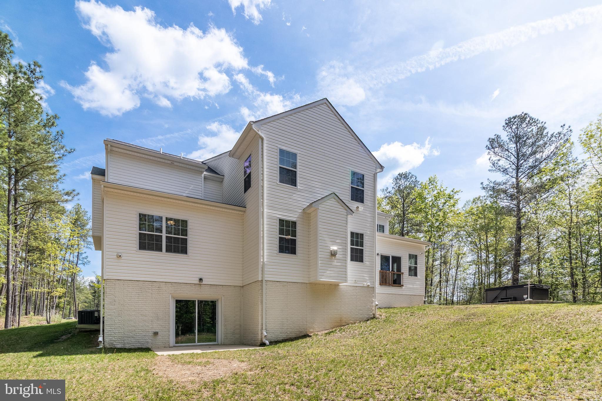 OLIVERS CROSSING - Residential