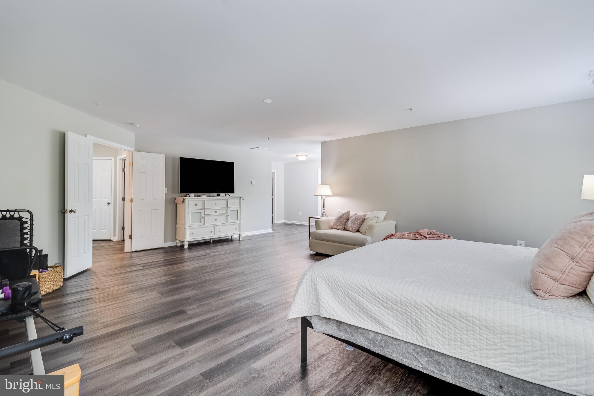 OLIVERS CROSSING - Residential