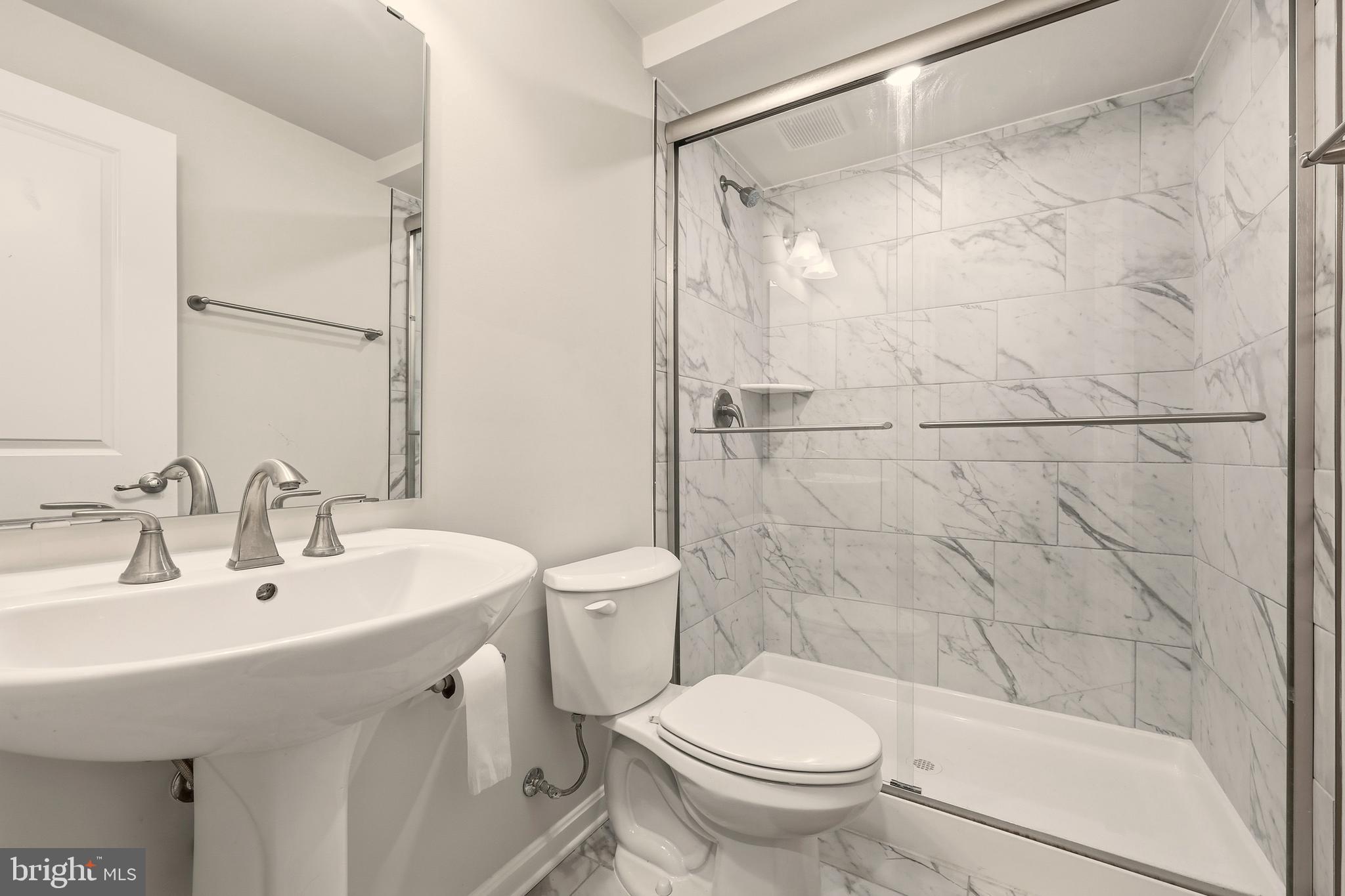 HUNTWELL WEST - Residential