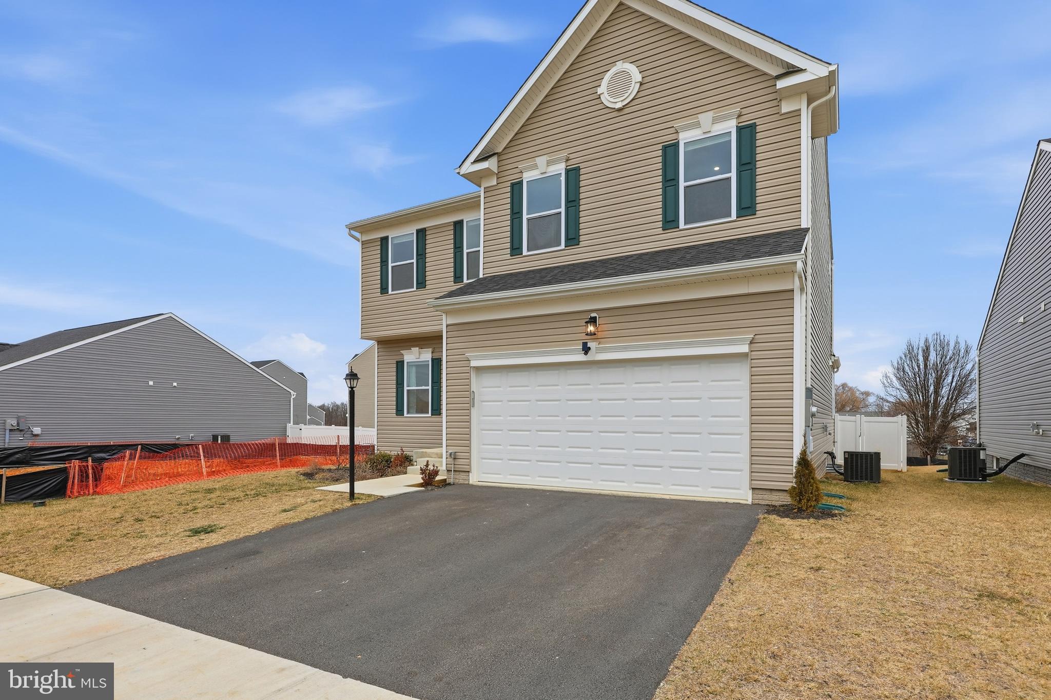 HUNTWELL WEST - Residential