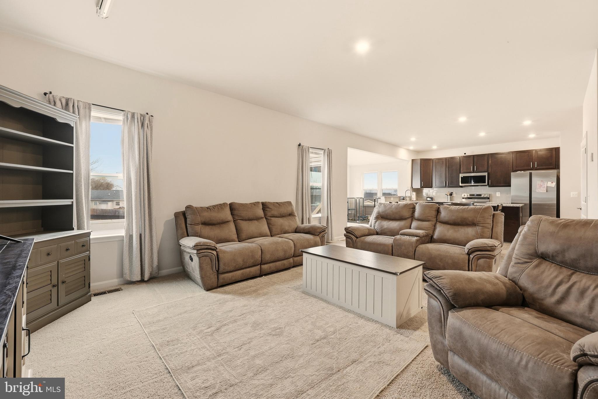 HUNTWELL WEST - Residential