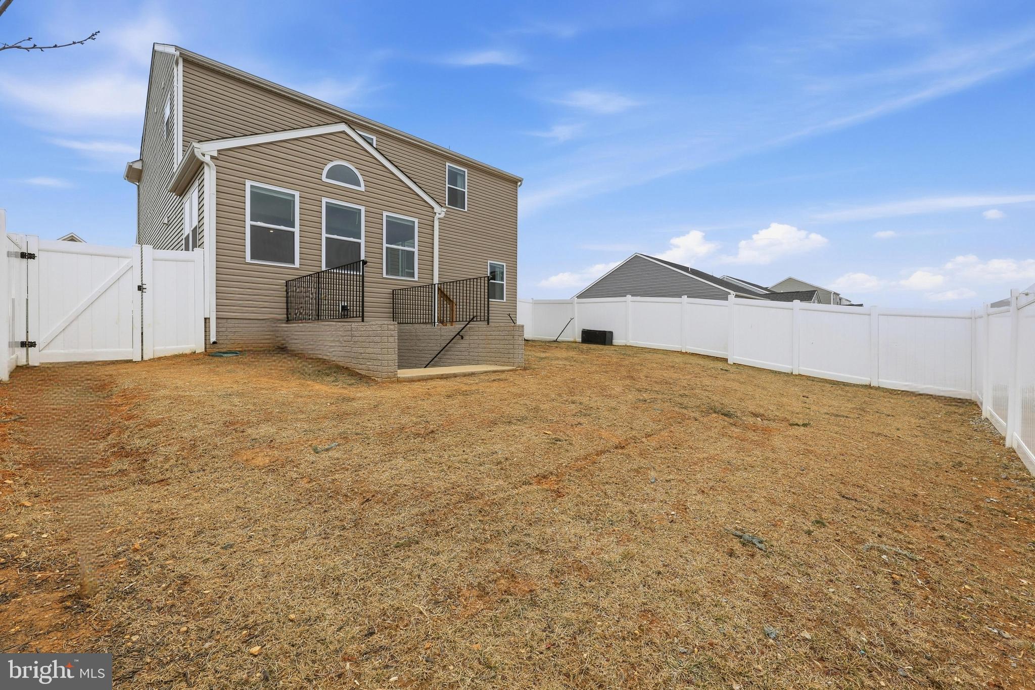 HUNTWELL WEST - Residential