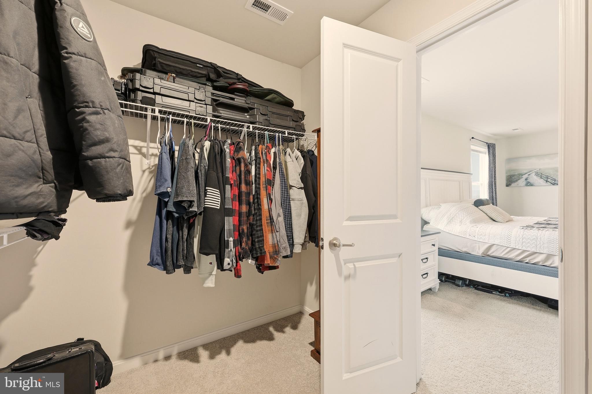 HUNTWELL WEST - Residential