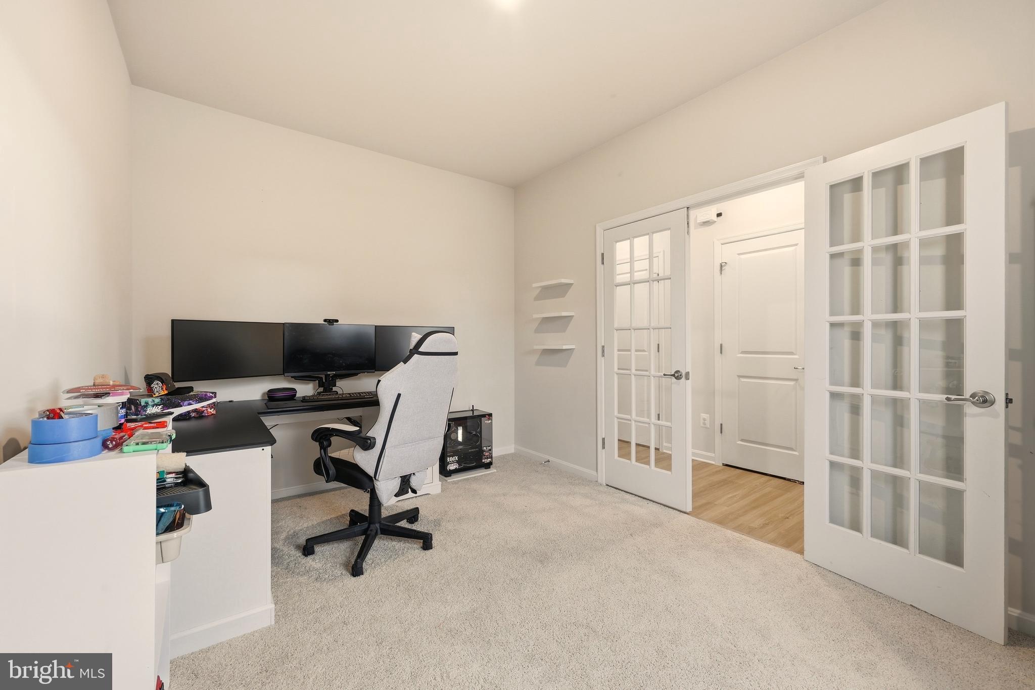 HUNTWELL WEST - Residential