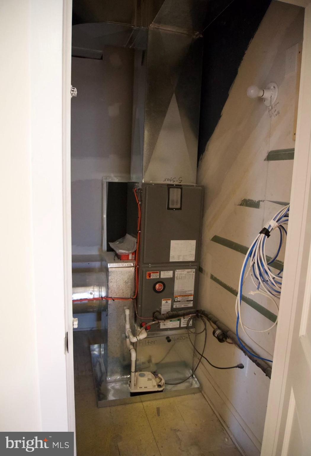 STONELEIGH - Residential Lease