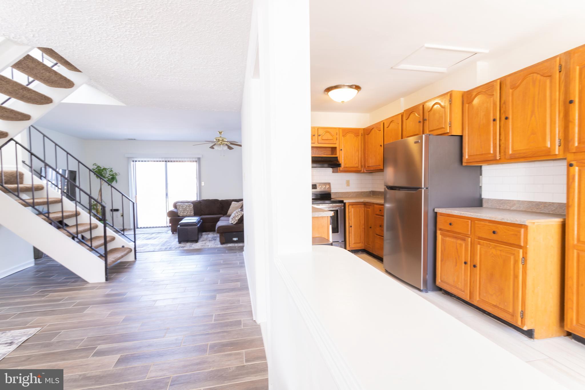 COVERSTONE SQUARE - Residential